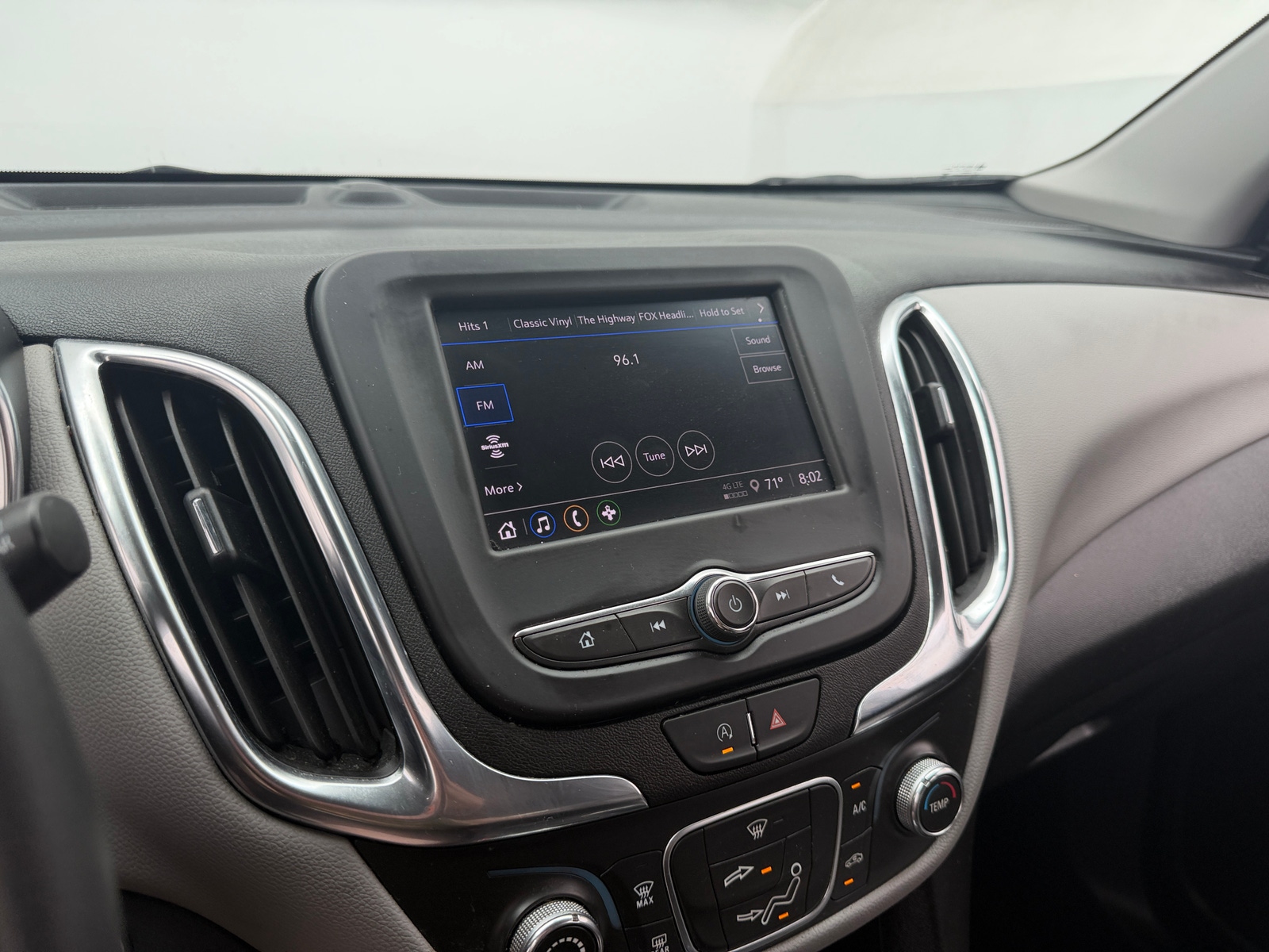 Thumbnail: 2024 Chevrolet Equinox - 4