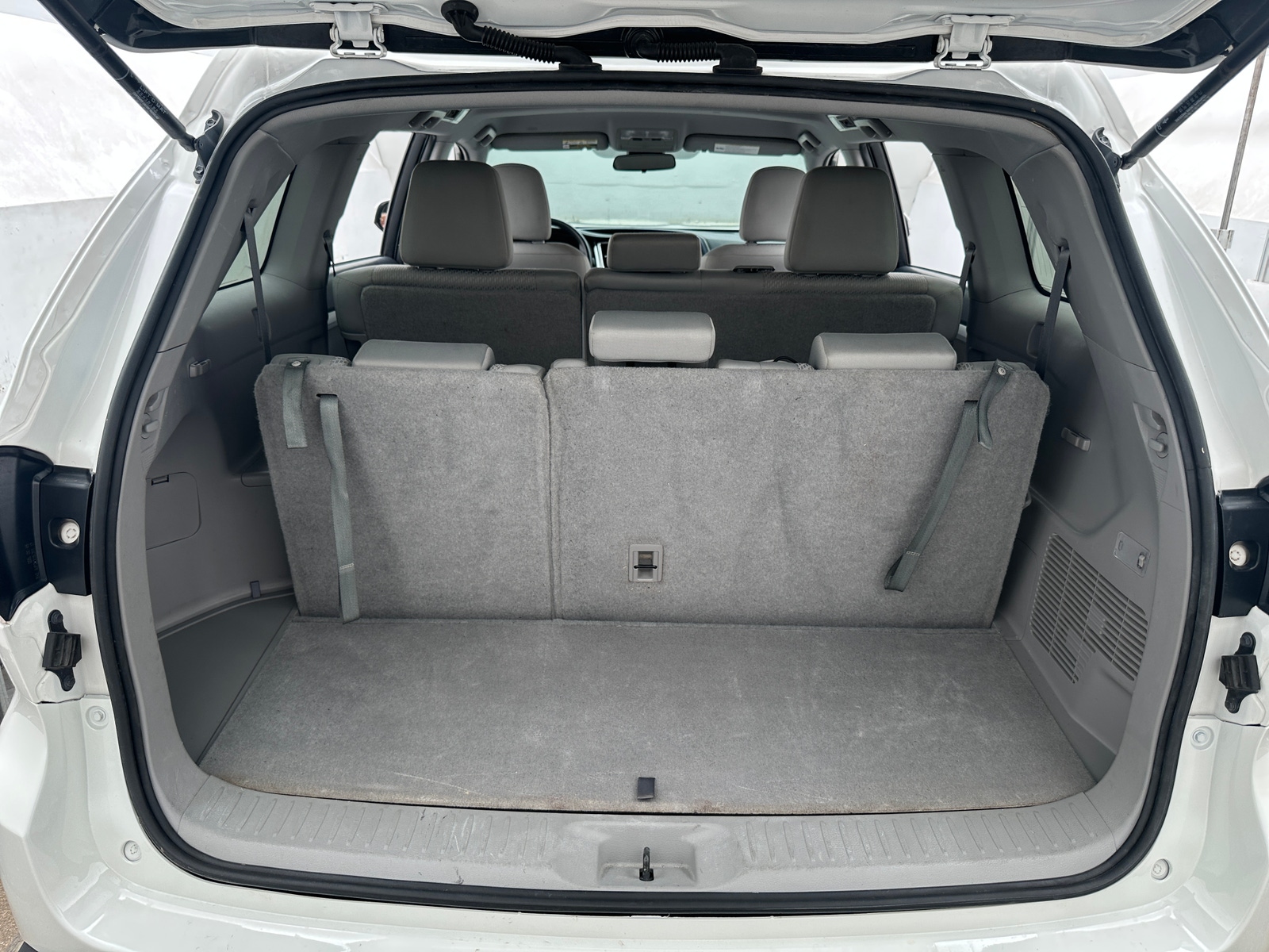 Thumbnail: 2019 Toyota Highlander - 7