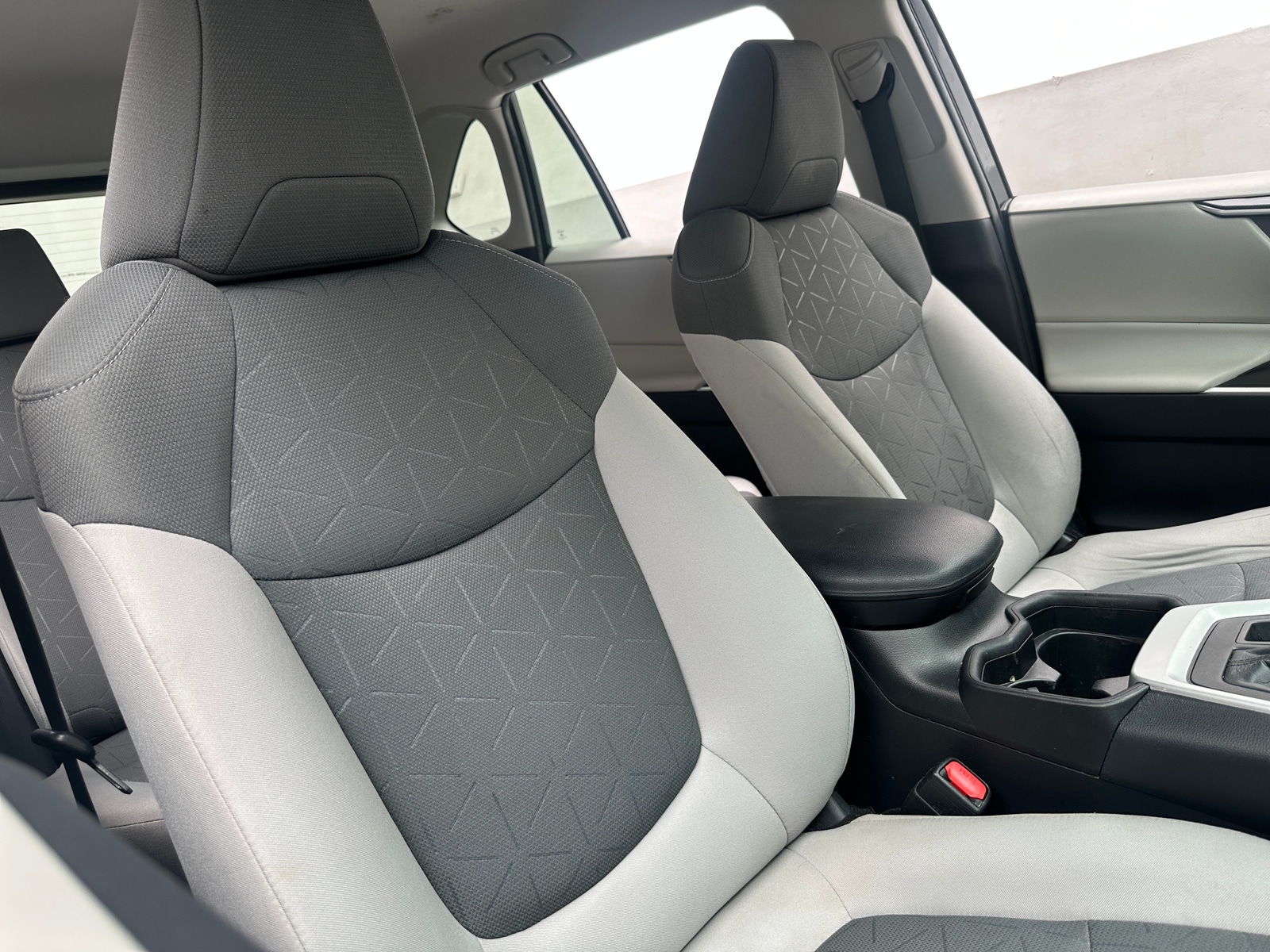 Thumbnail: 2021 Toyota RAV4 - 2