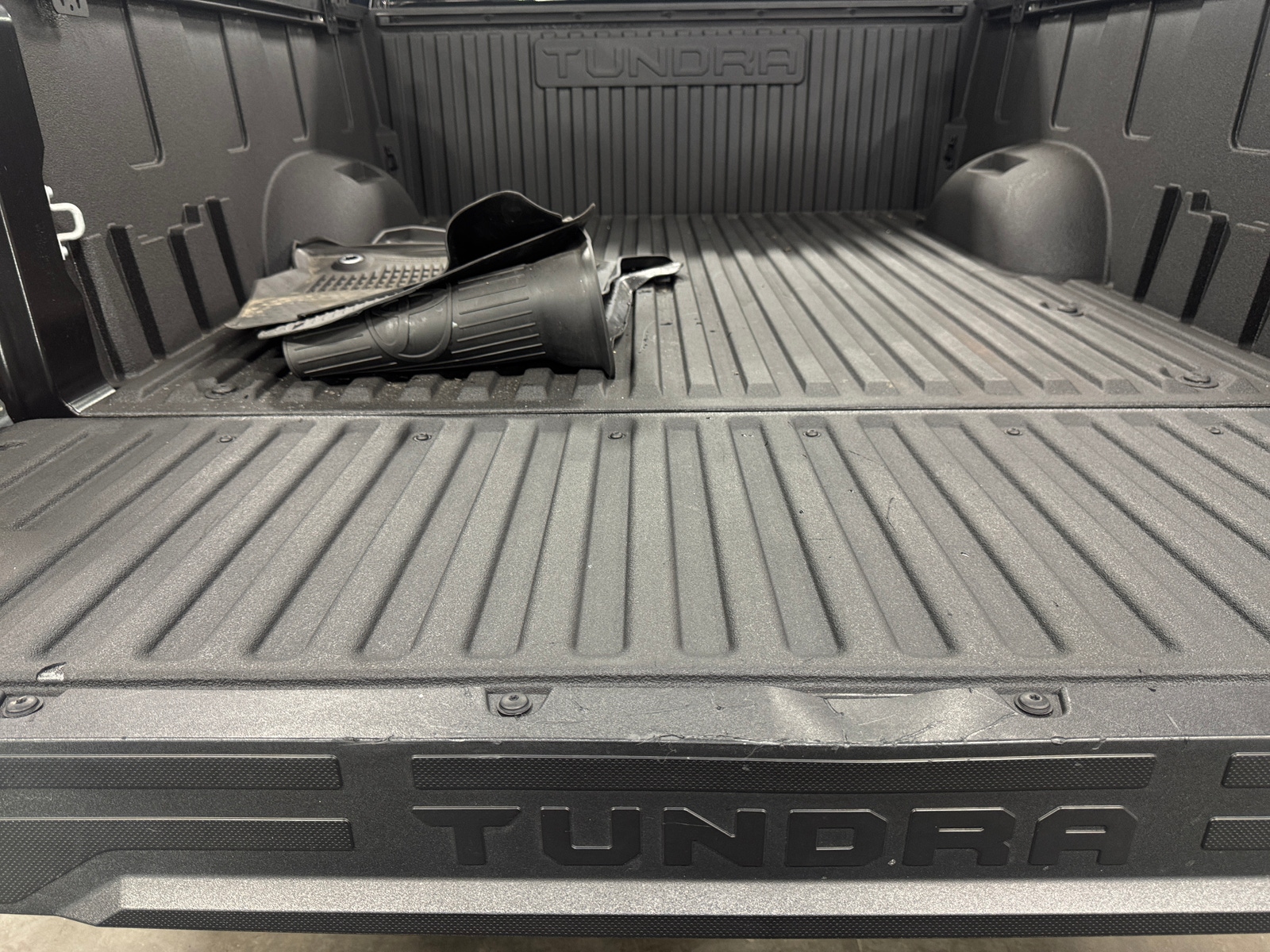 Thumbnail: 2024 Toyota Tundra - 7