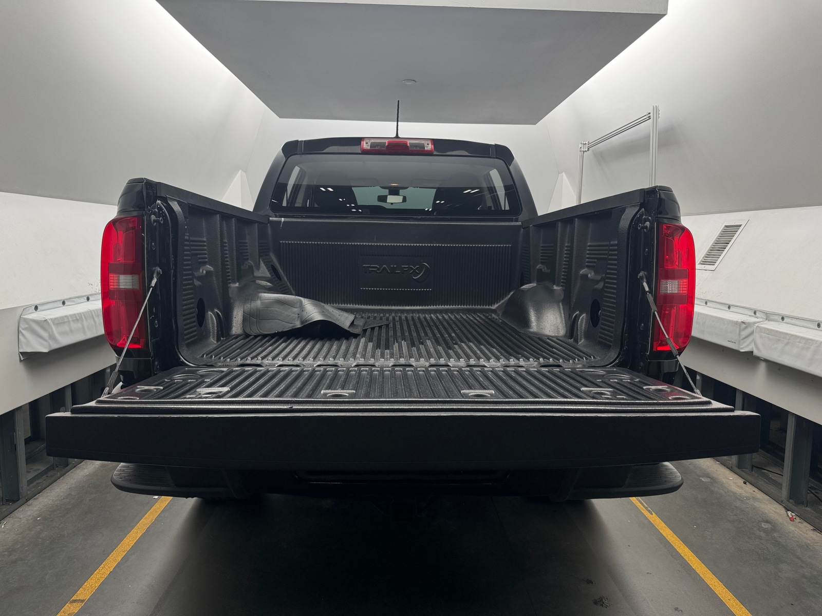 Thumbnail: 2019 Chevrolet Colorado - 7