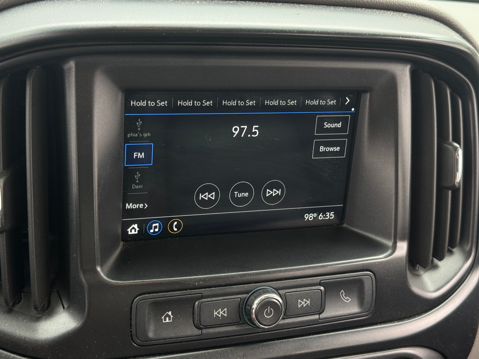 Thumbnail: 2019 Chevrolet Colorado - 4