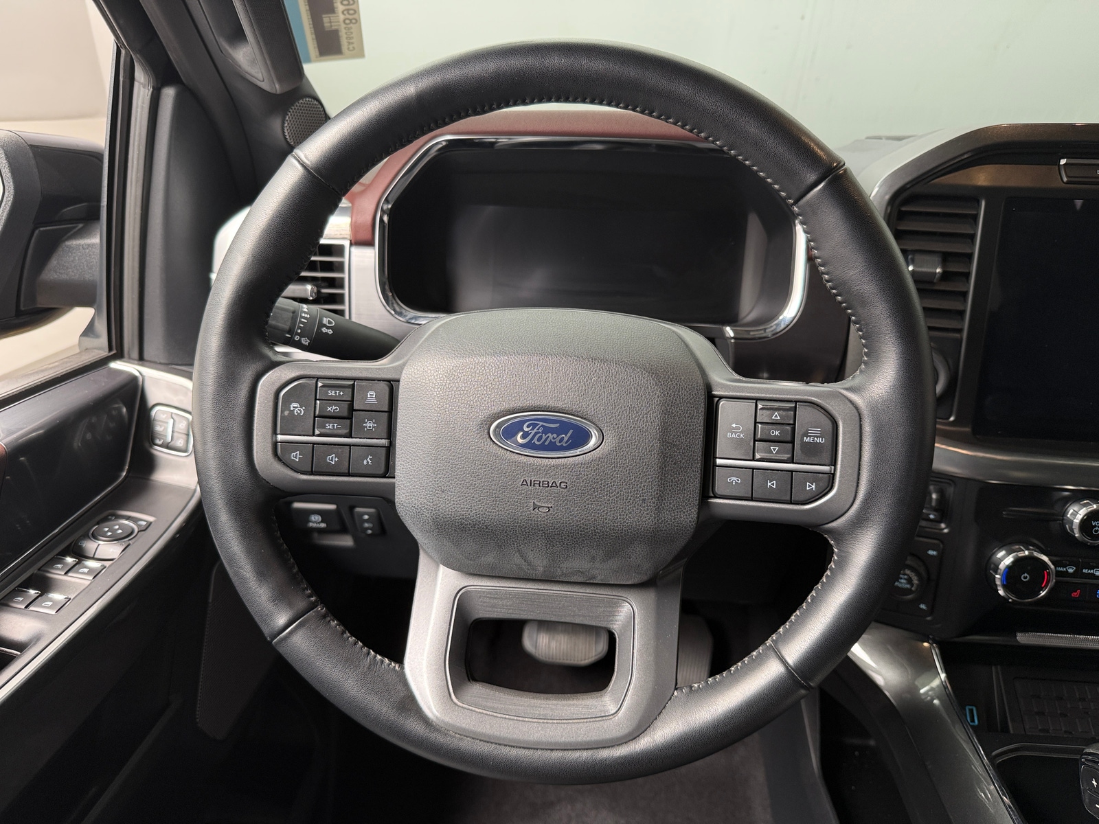 Thumbnail: 2023 Ford Econoline - 4