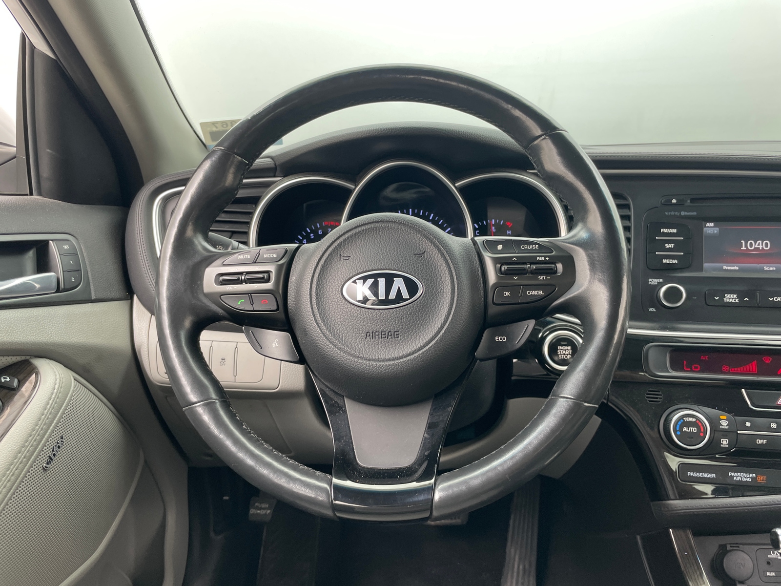 Thumbnail: 2015 Kia Optima - 4