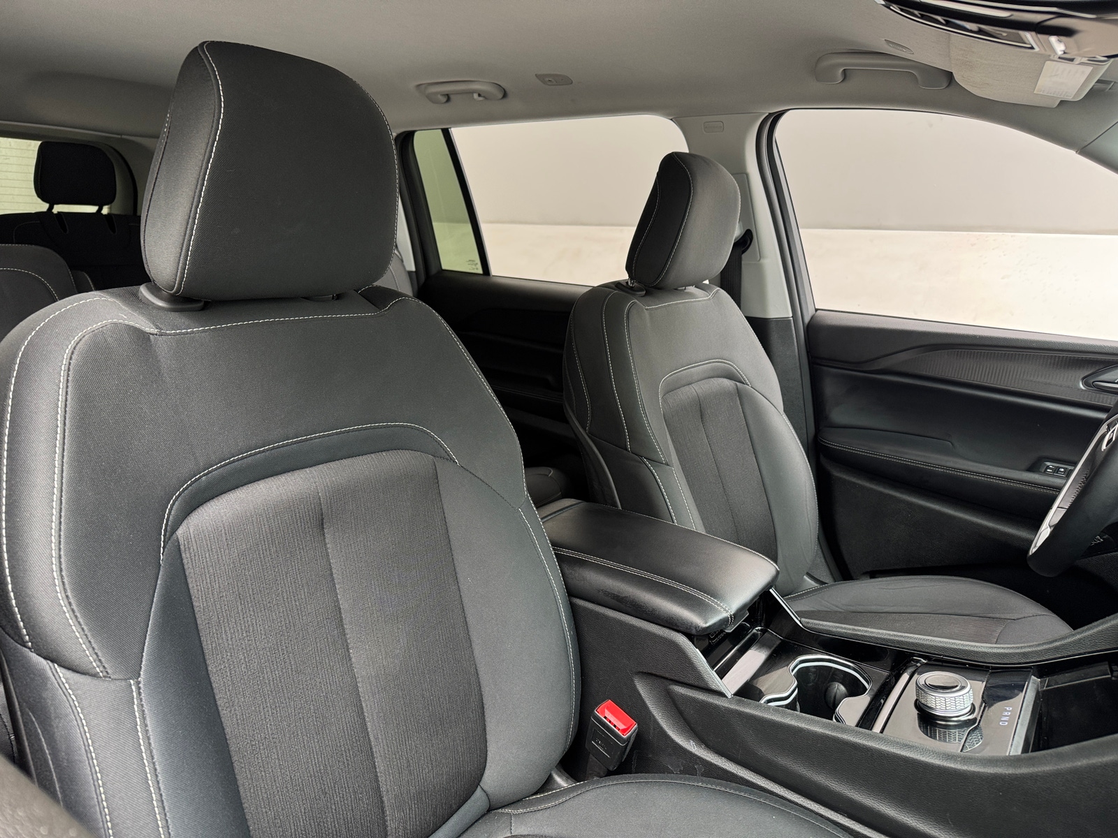 Thumbnail: 2023 Jeep Grand Cherokee L - 2