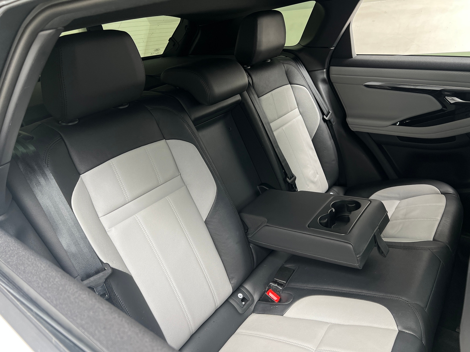 Thumbnail: 2022 Land Rover Range Rover Evoque - 5
