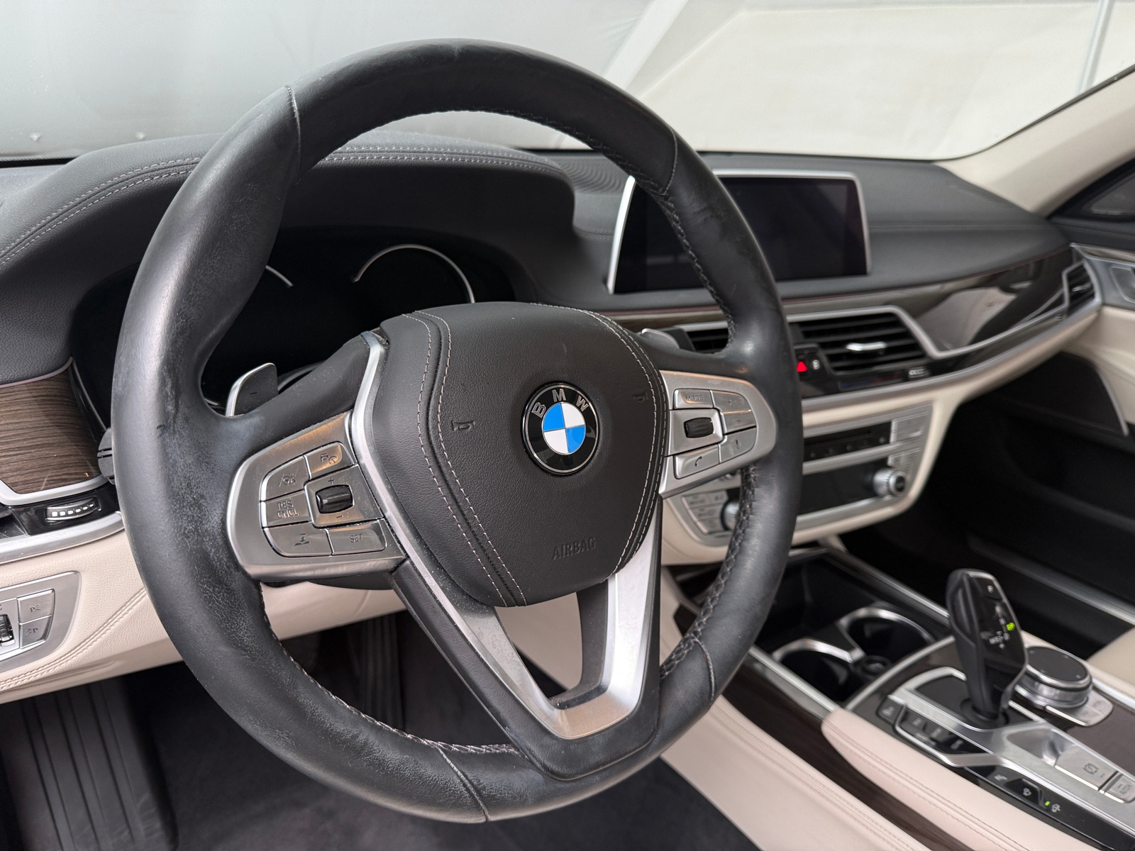 Thumbnail: 2019 BMW 7 Series - 4