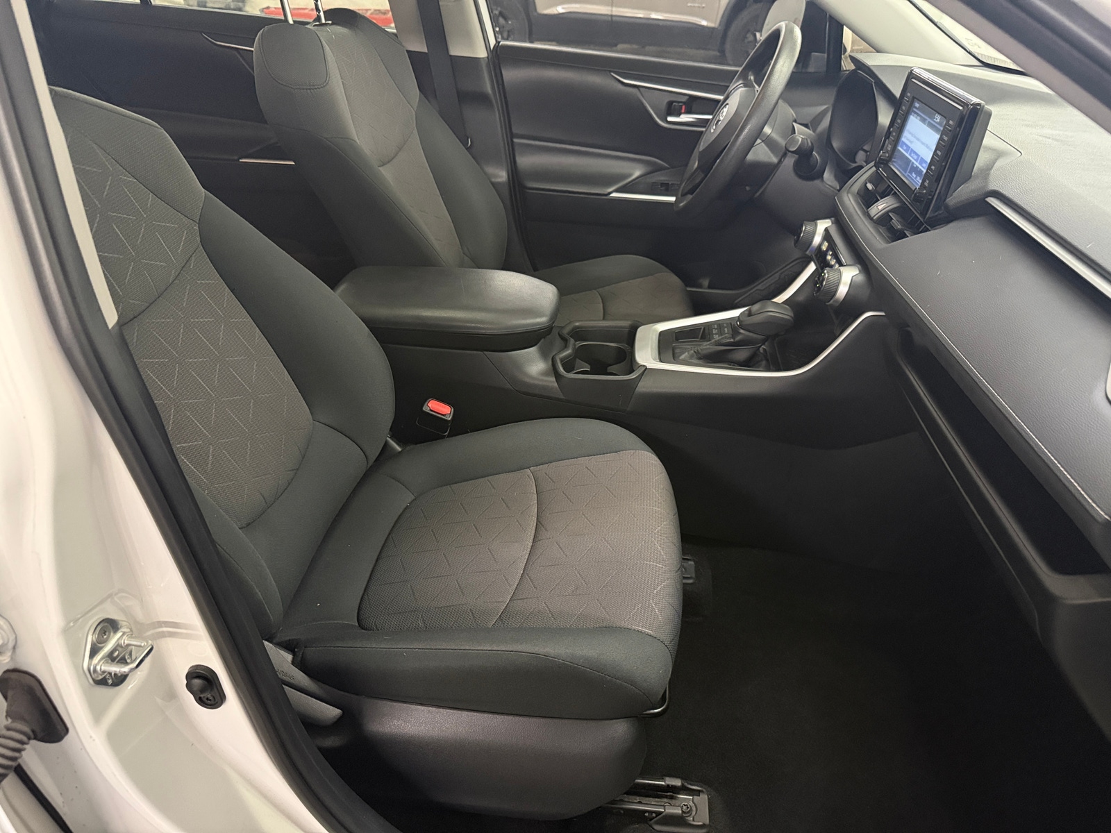 Thumbnail: 2019 Toyota RAV4 - 2