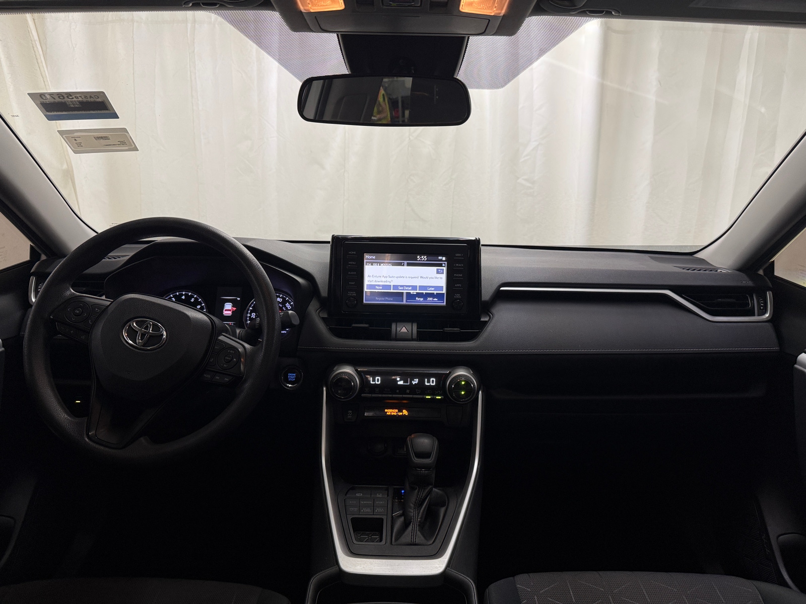 Thumbnail: 2019 Toyota RAV4 - 3