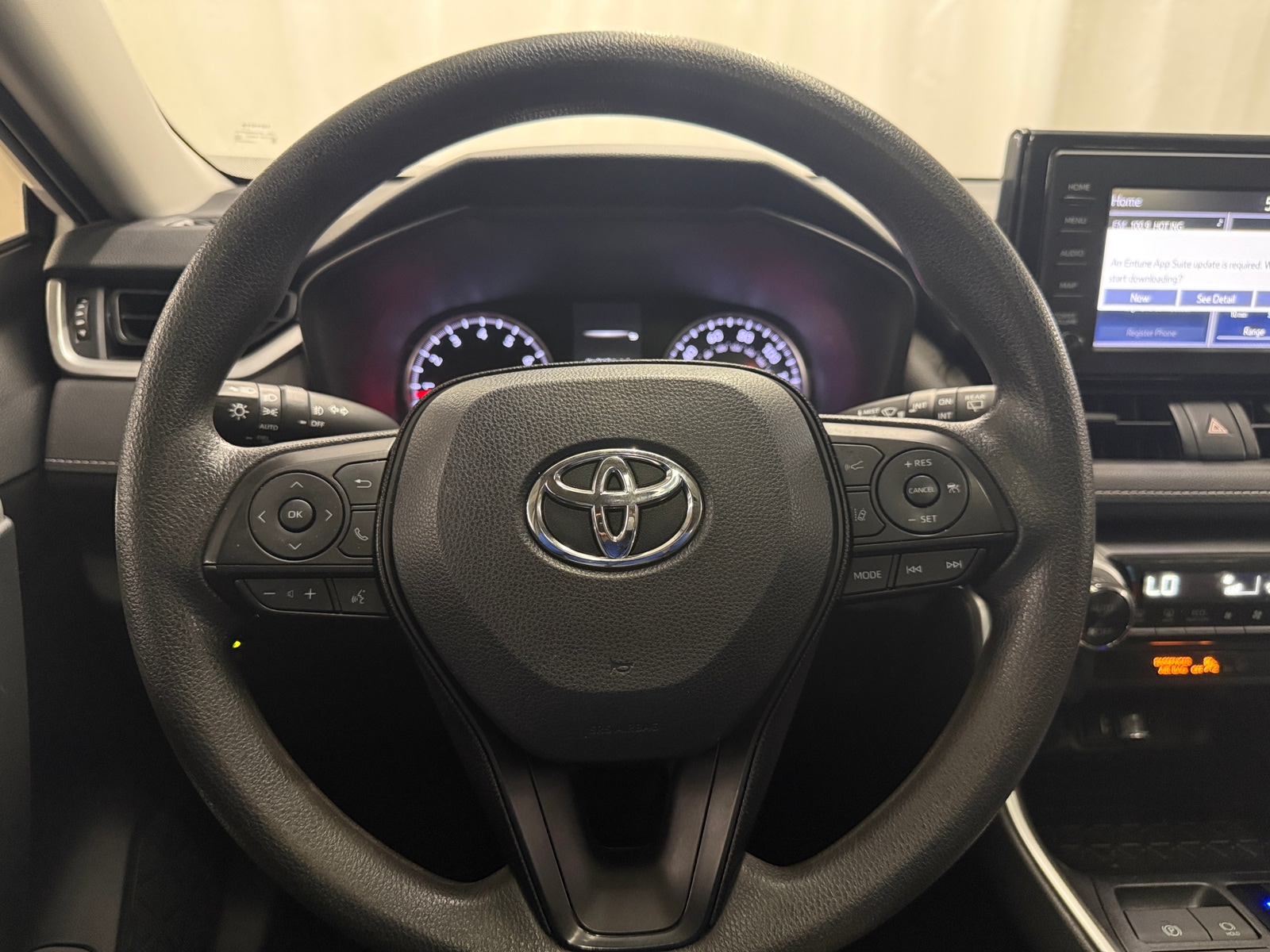 Thumbnail: 2019 Toyota RAV4 - 5