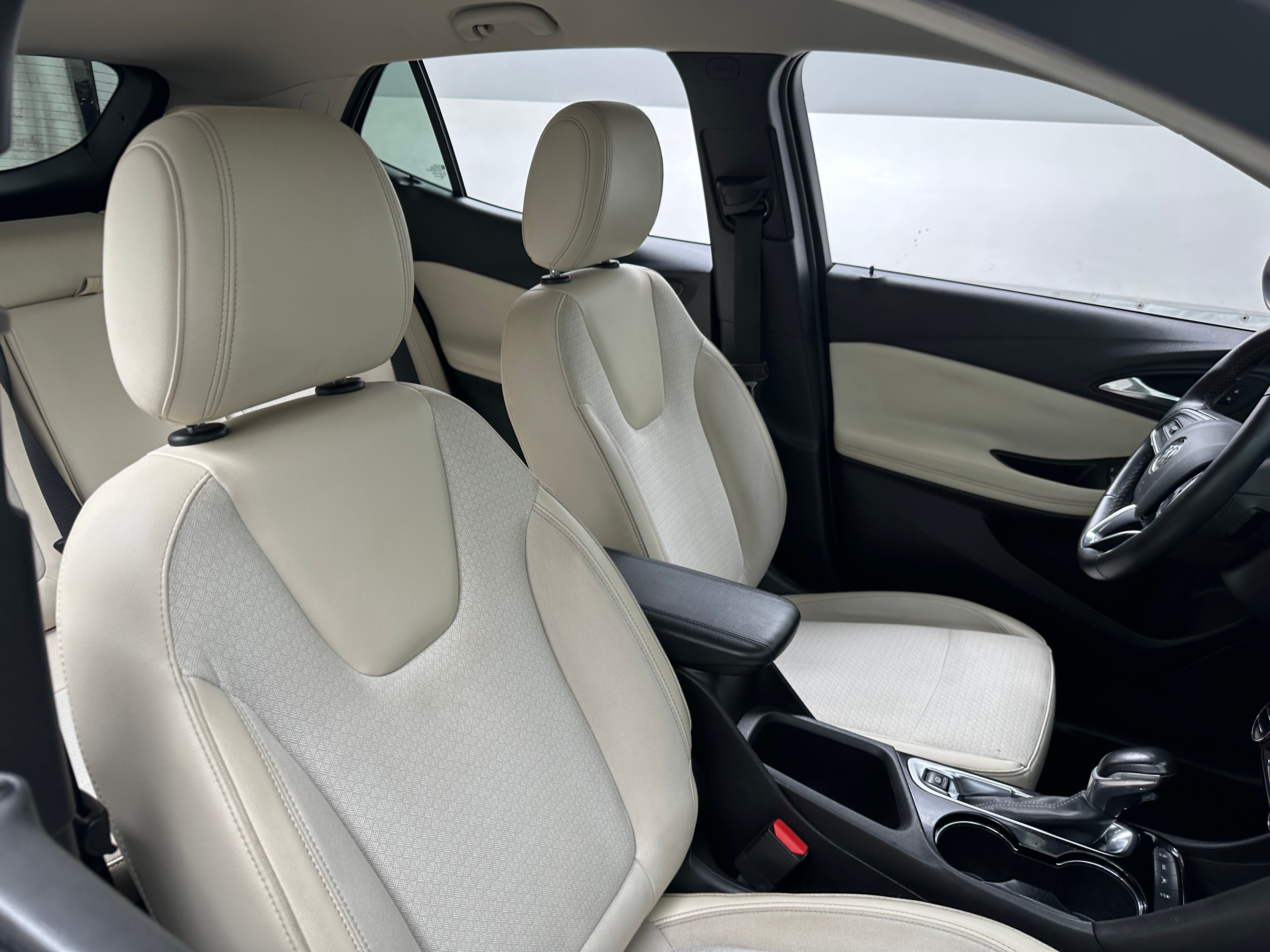 Used 2021 Buick Encore GX Select with VIN KL4MMESL9MB153832 for sale in Pewaukee, WI