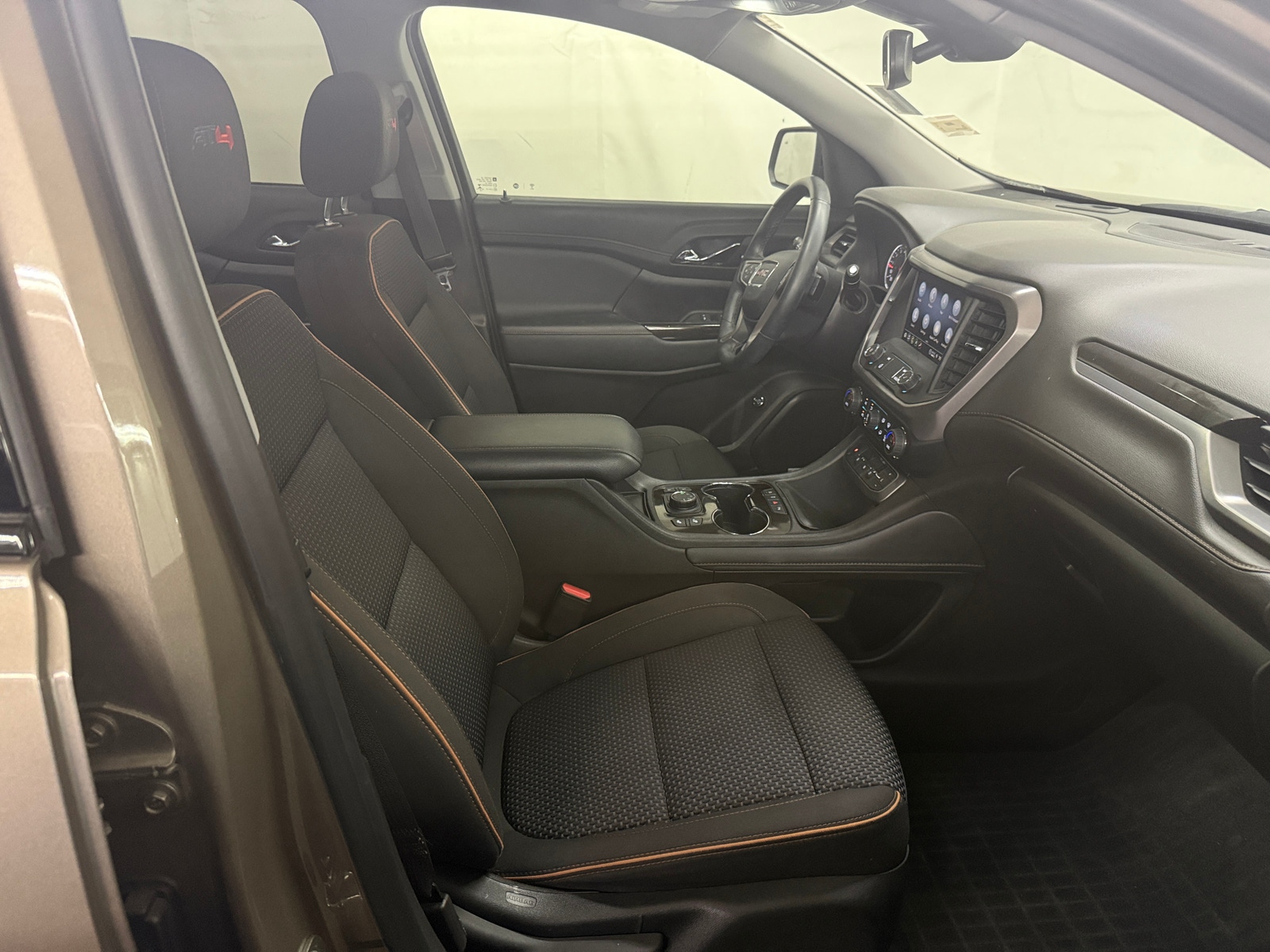 Thumbnail: 2023 GMC Acadia - 2