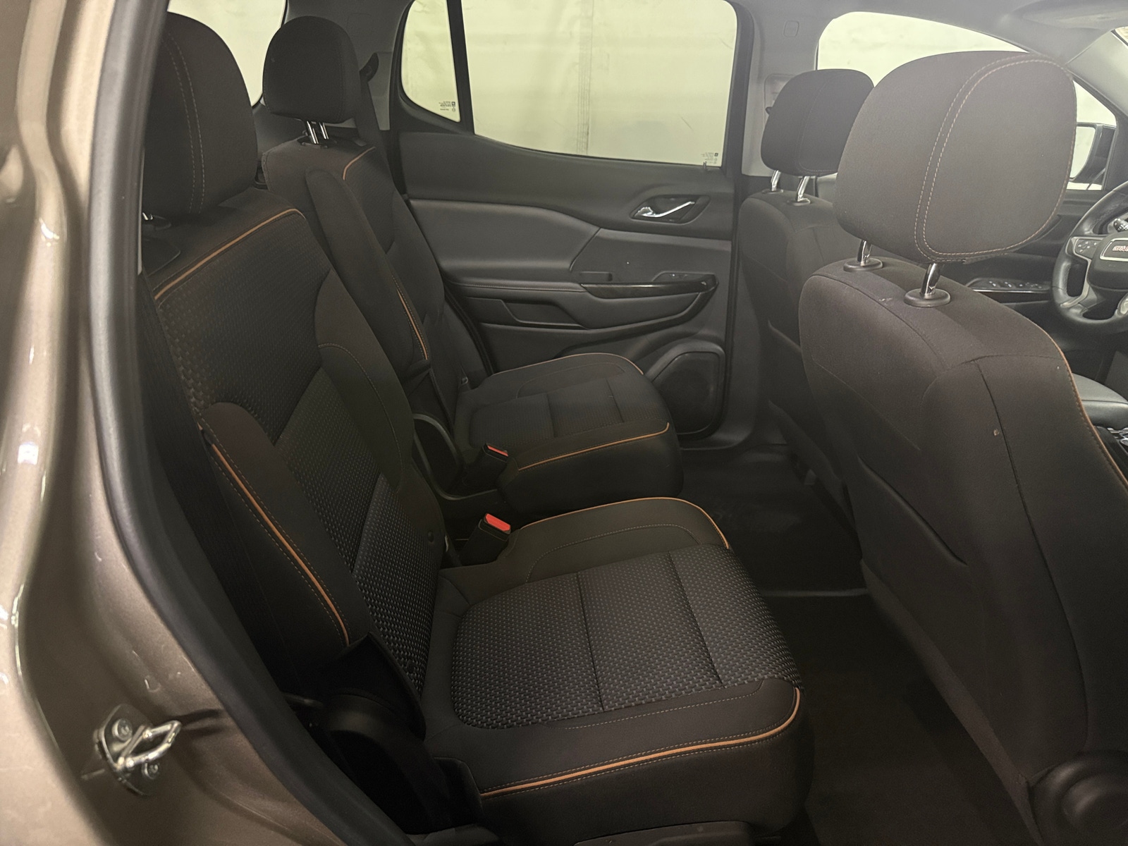 Thumbnail: 2023 GMC Acadia - 6