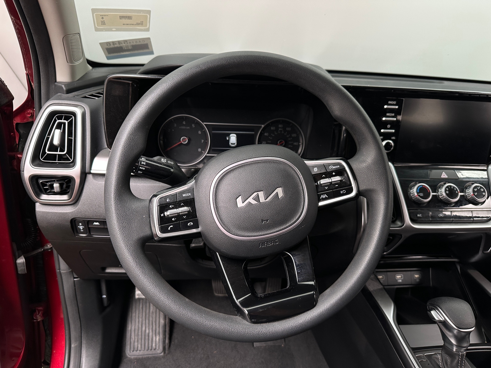 Thumbnail: 2023 Kia Sorento - 5