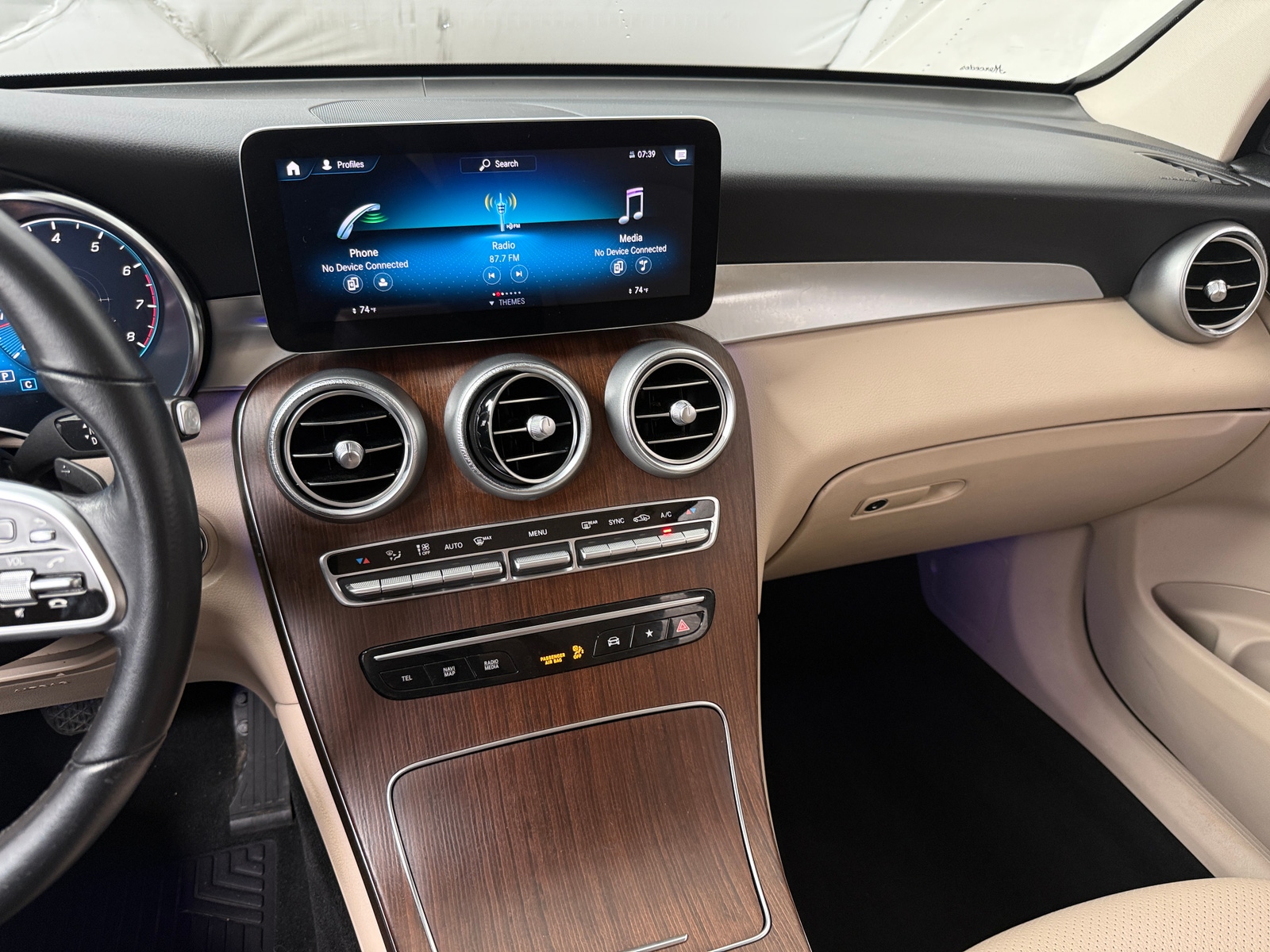 Thumbnail: 2021 Mercedes-Benz GLC - 3