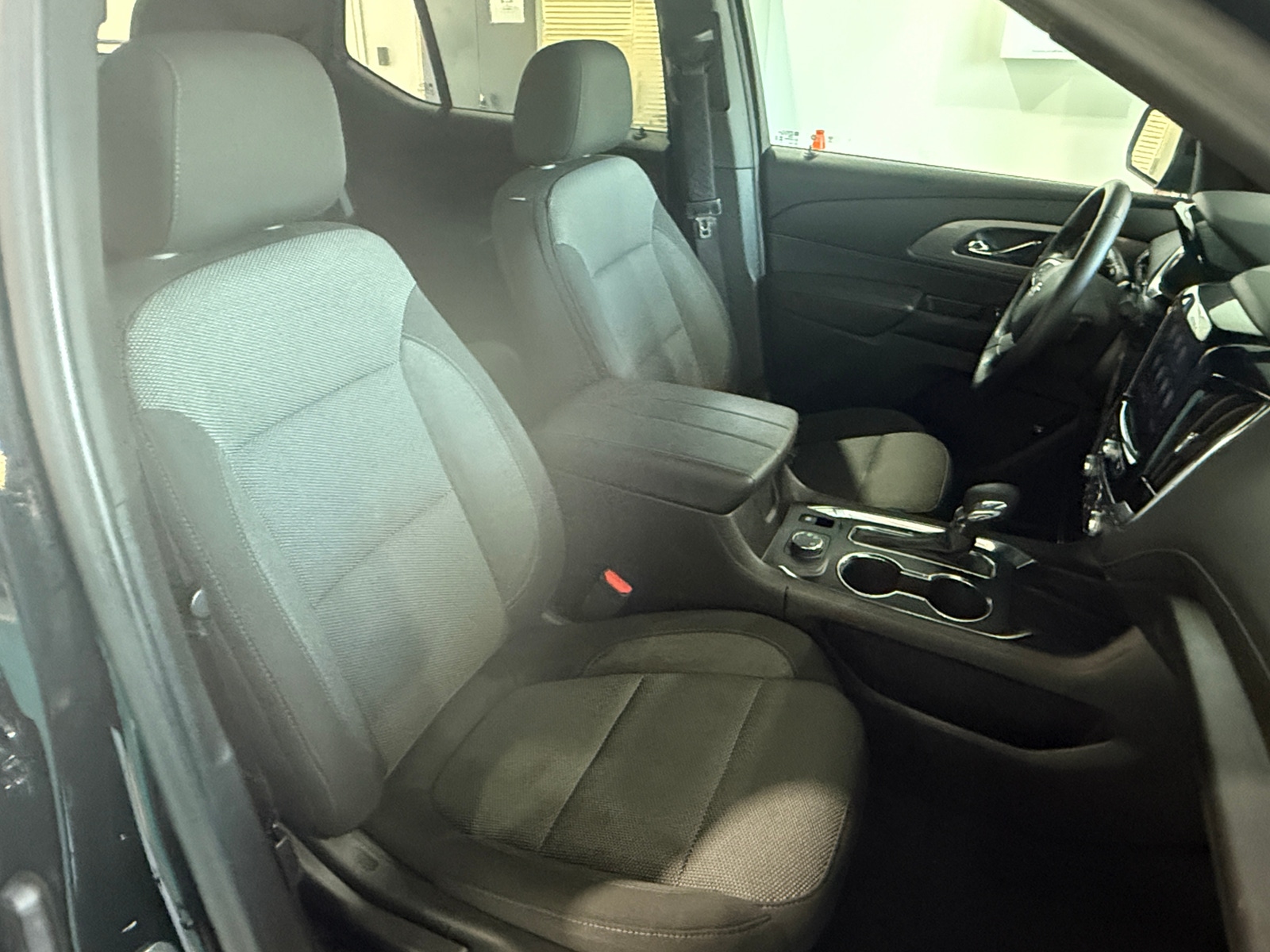 Thumbnail: 2023 Chevrolet Traverse - 2