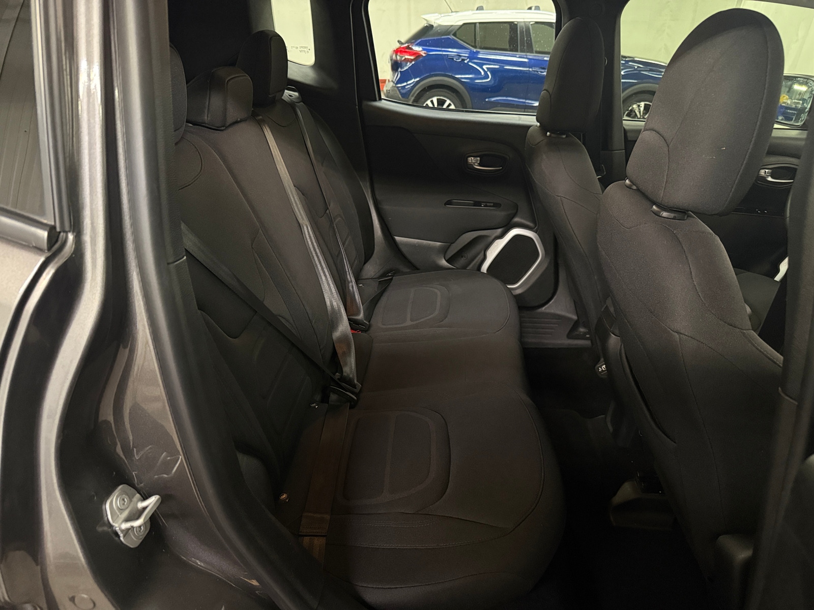 Thumbnail: 2018 Jeep Renegade - 6