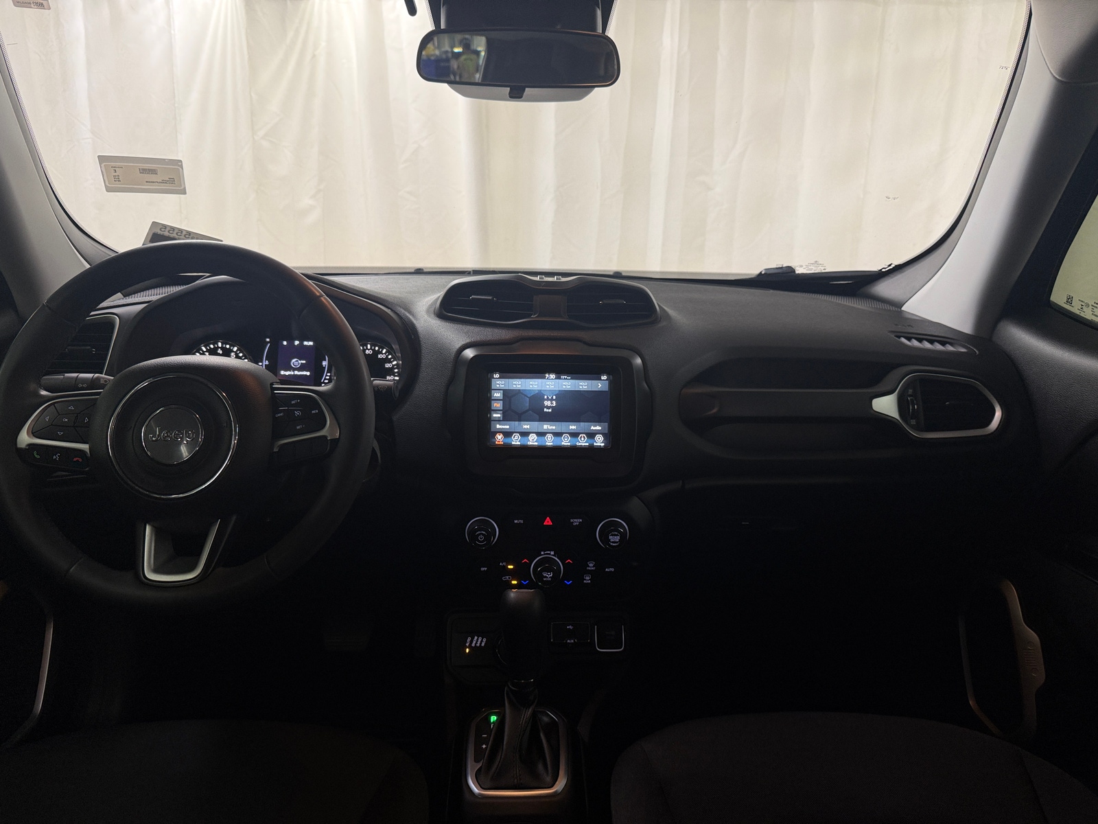 Thumbnail: 2018 Jeep Renegade - 3