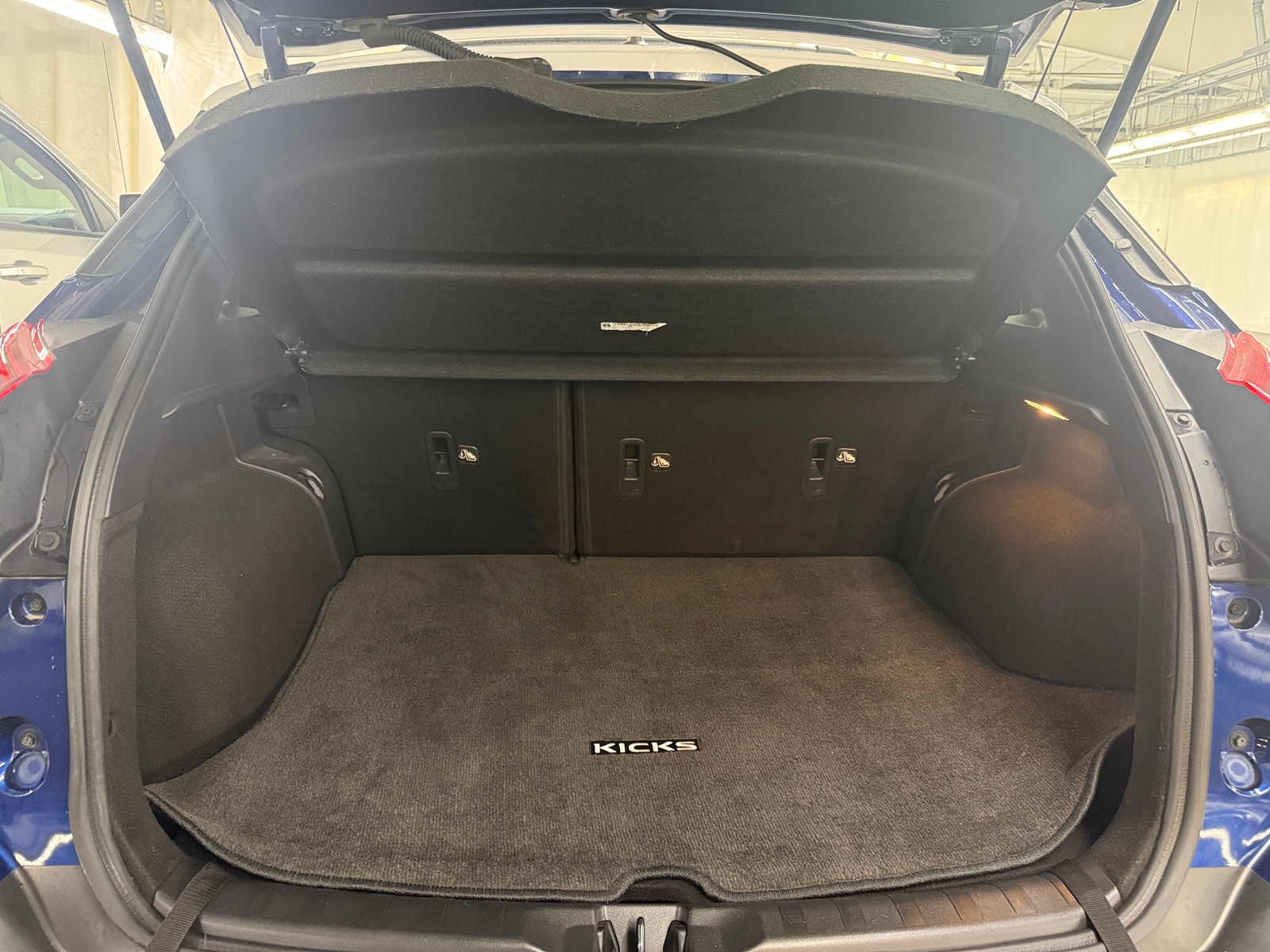 Thumbnail: 2020 Nissan Kicks - 6