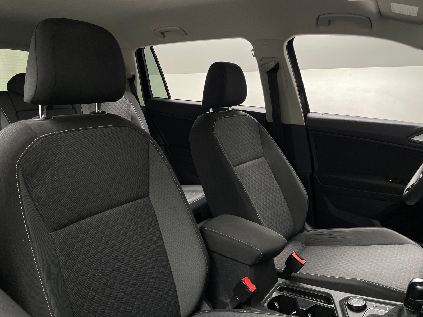 Thumbnail: 2021 Volkswagen Tiguan - 2