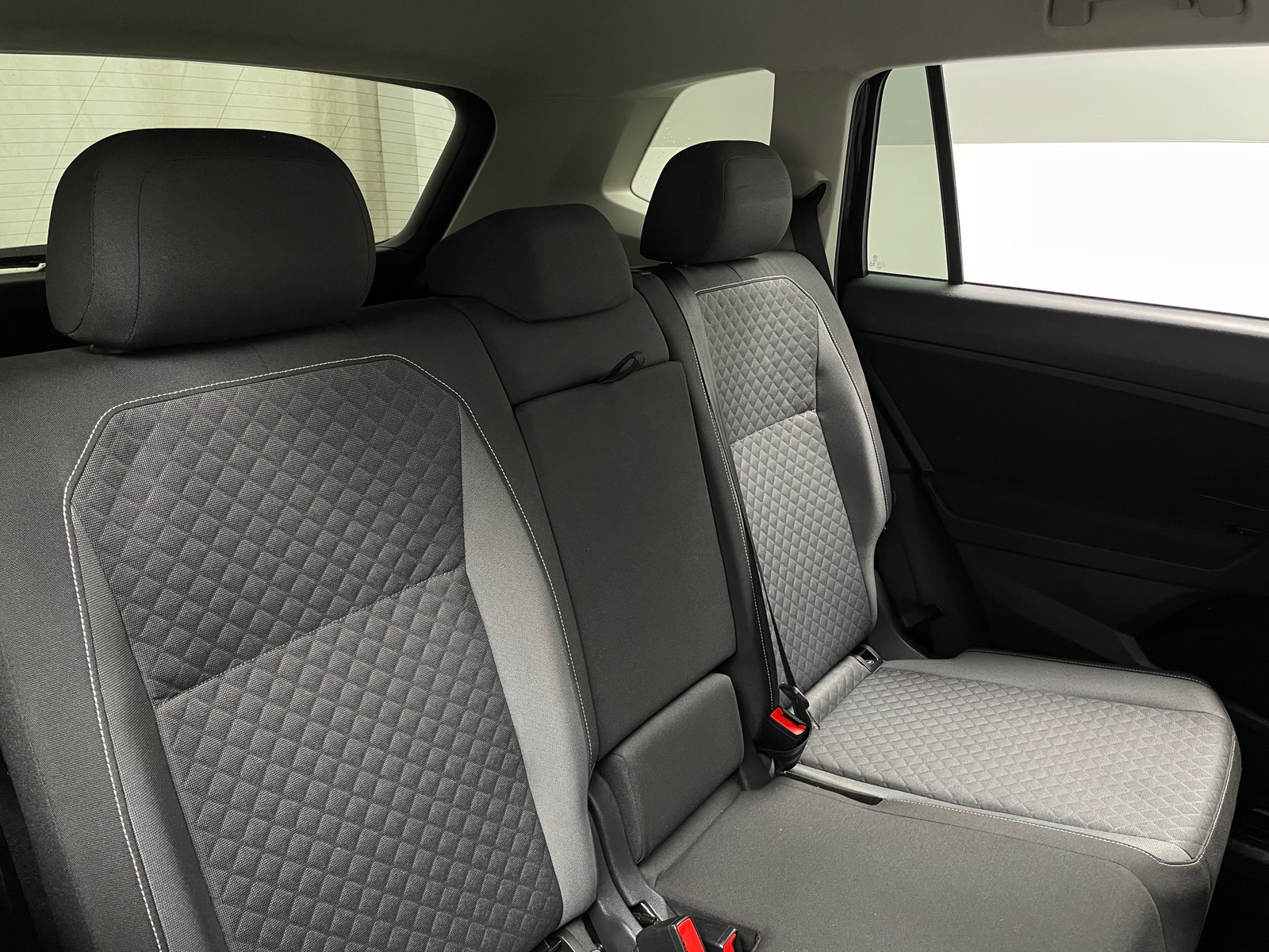 Thumbnail: 2021 Volkswagen Tiguan - 6