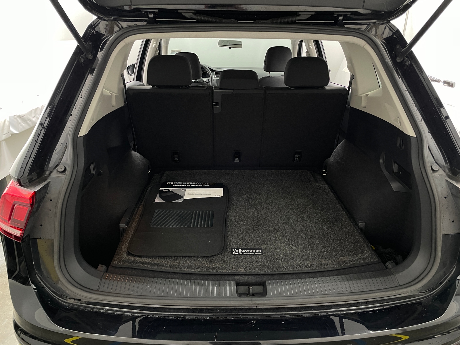 Thumbnail: 2021 Volkswagen Tiguan - 7