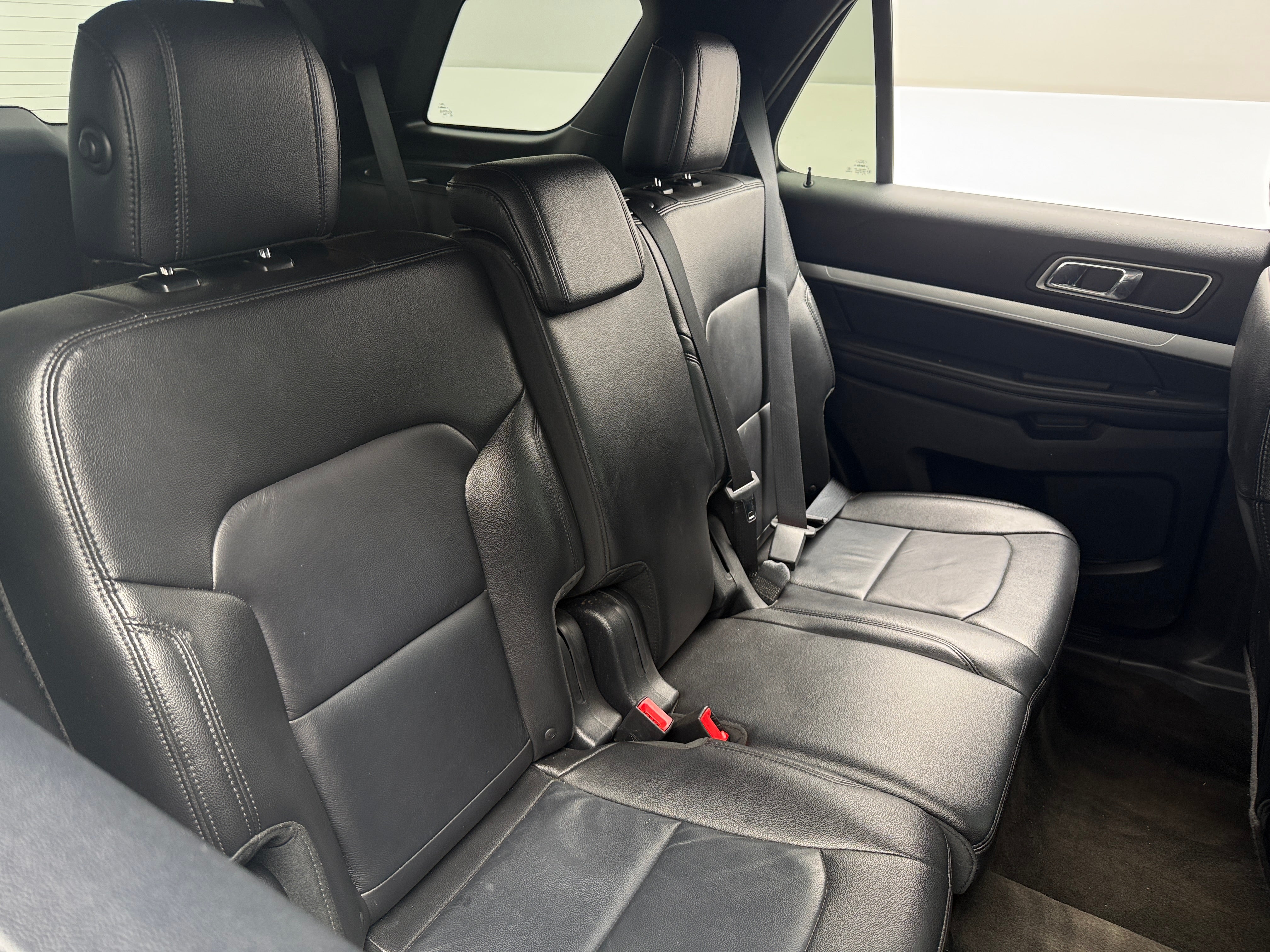 Used 2016 Ford Explorer XLT with VIN 1FM5K8D88GGB57190 for sale in Pewaukee, WI