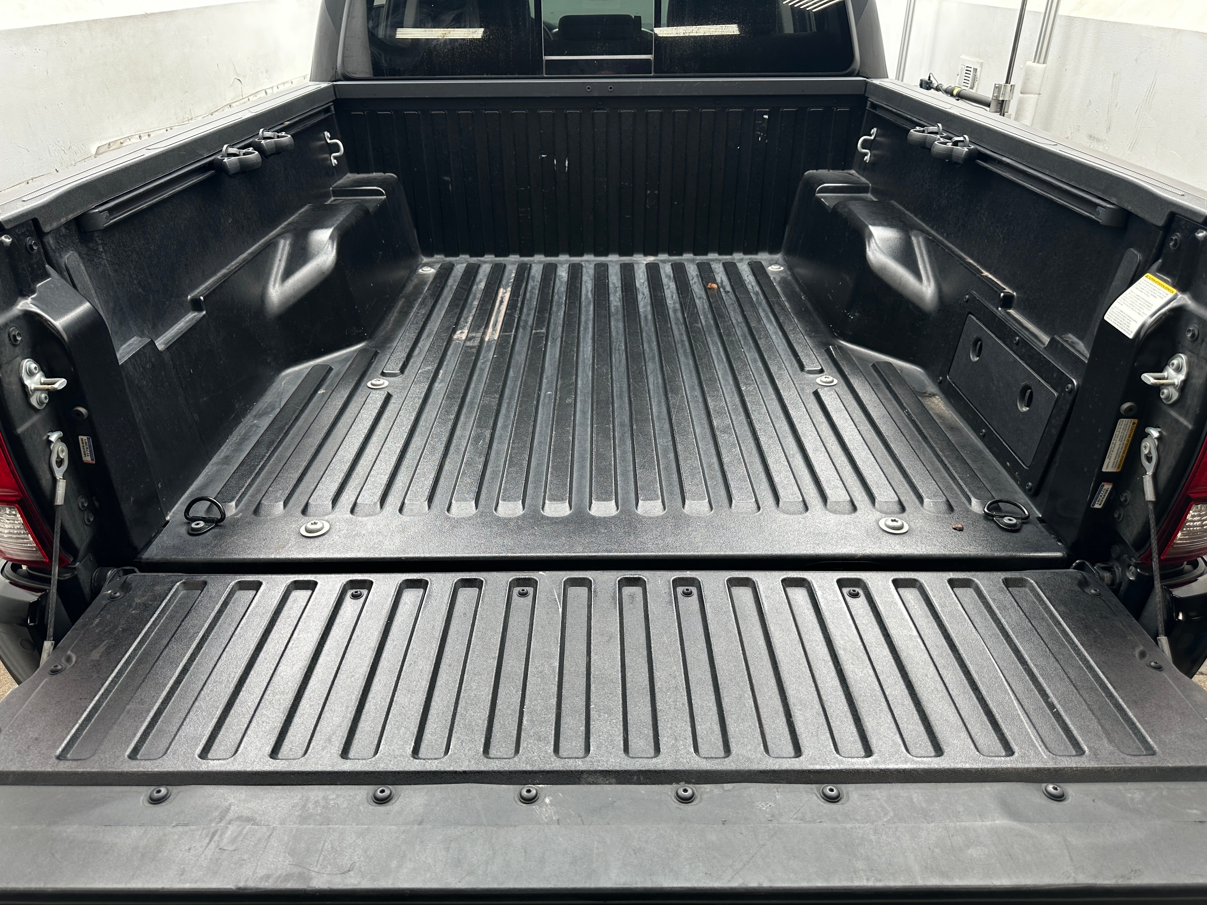 2023 Toyota Tacoma SR5 - Photo 7