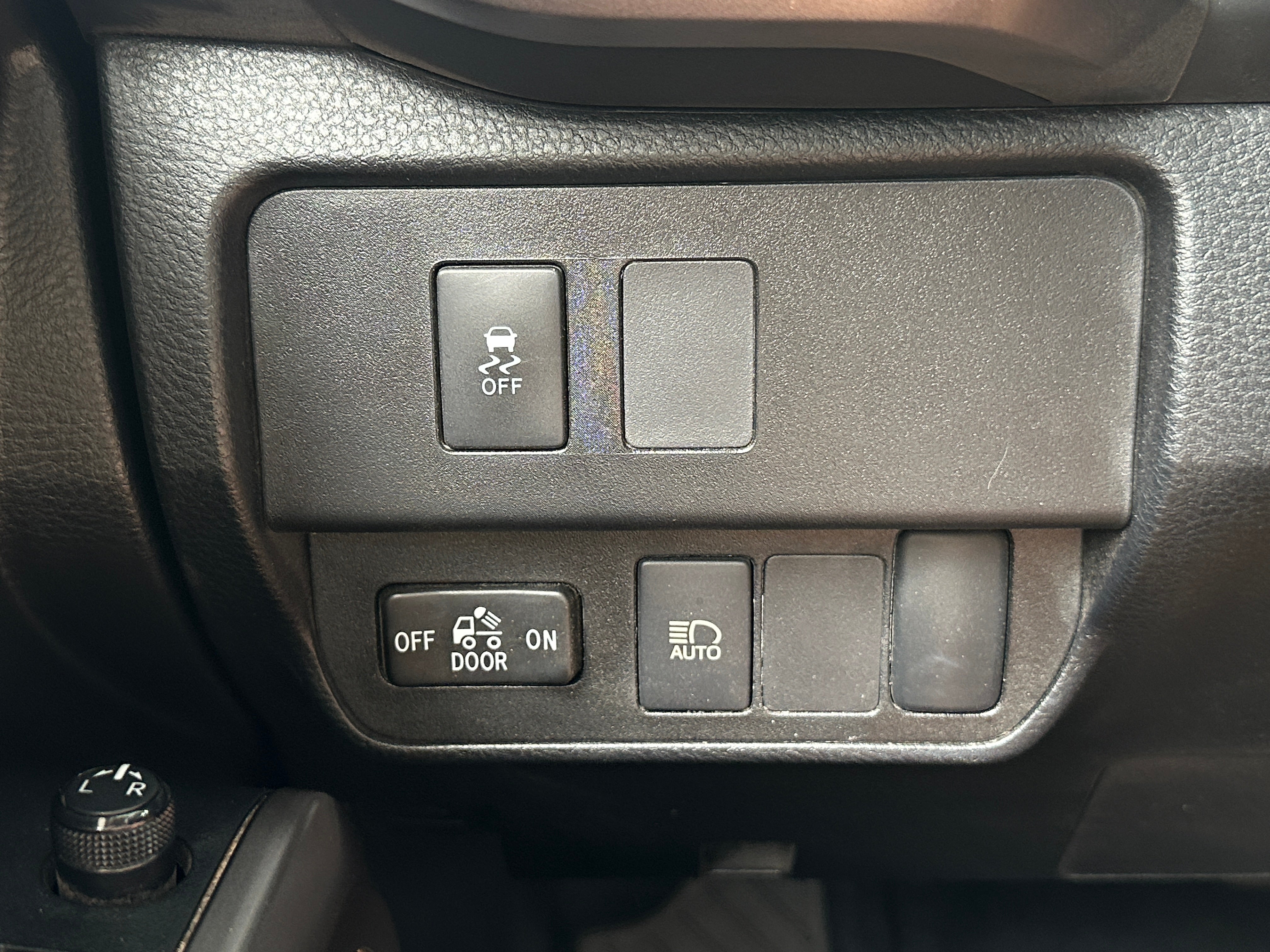 2023 Toyota Tacoma SR5 - Photo 10