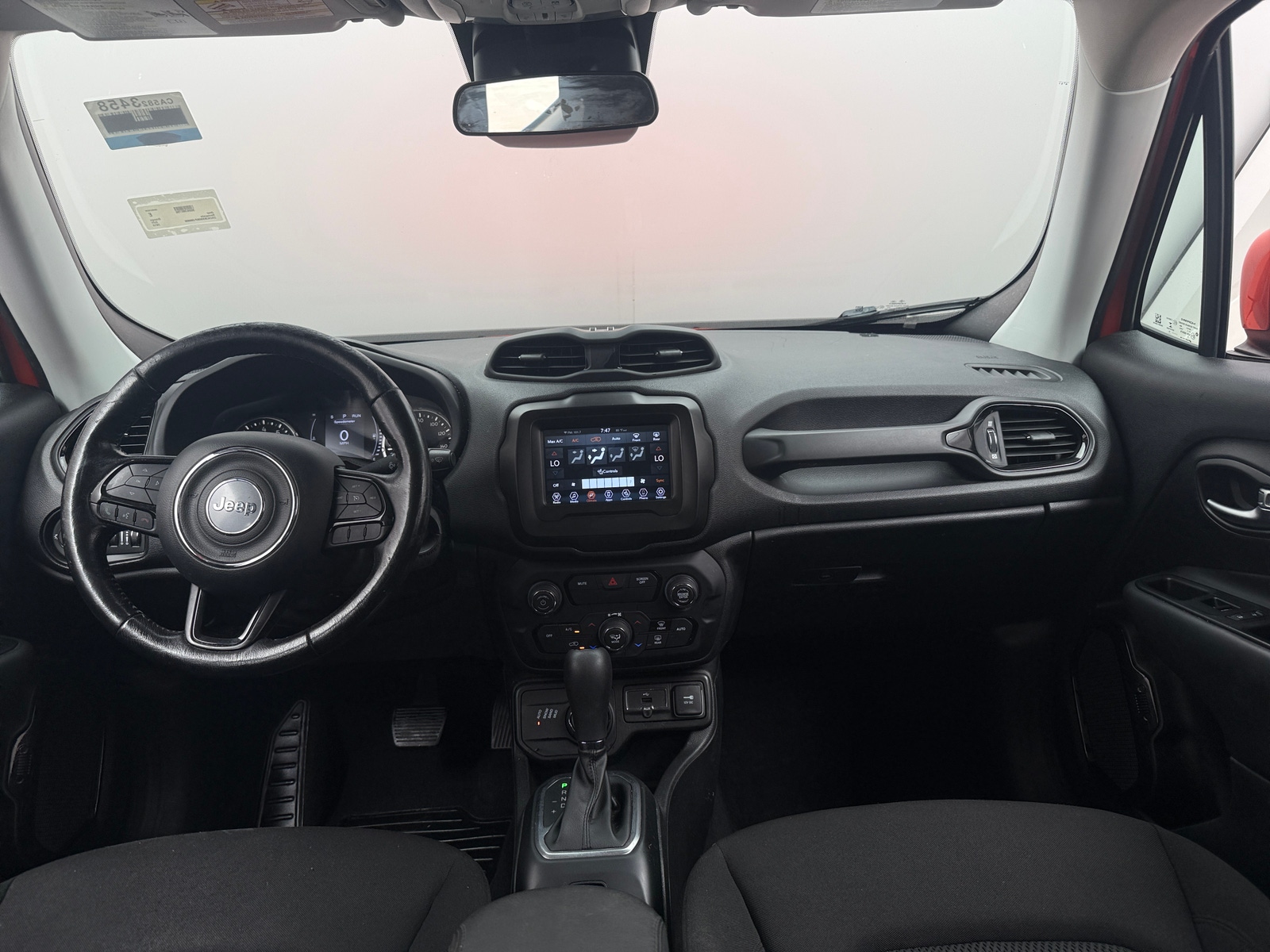 Thumbnail: 2019 Jeep Renegade - 3