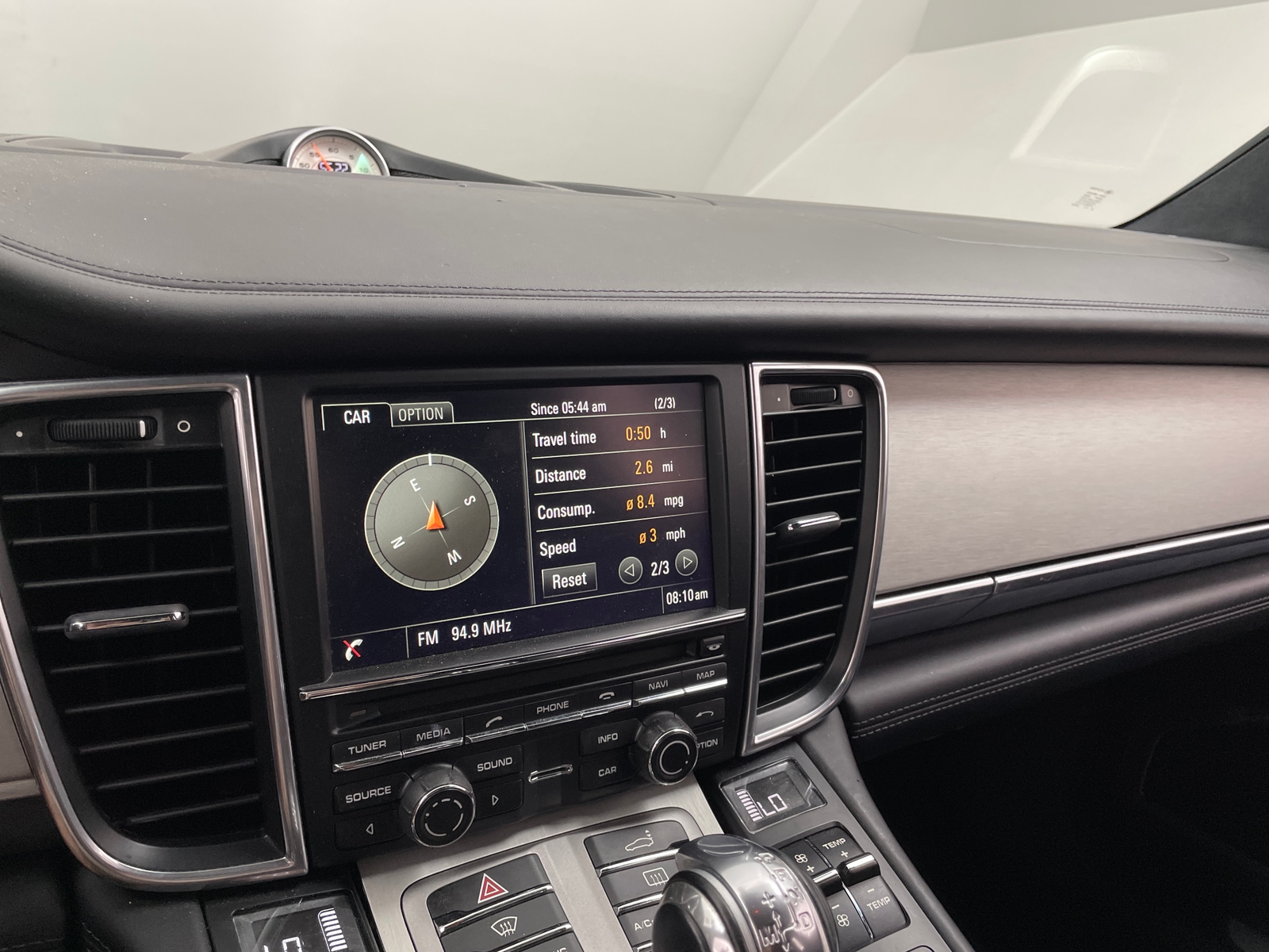 Thumbnail: 2016 Porsche Panamera - 3