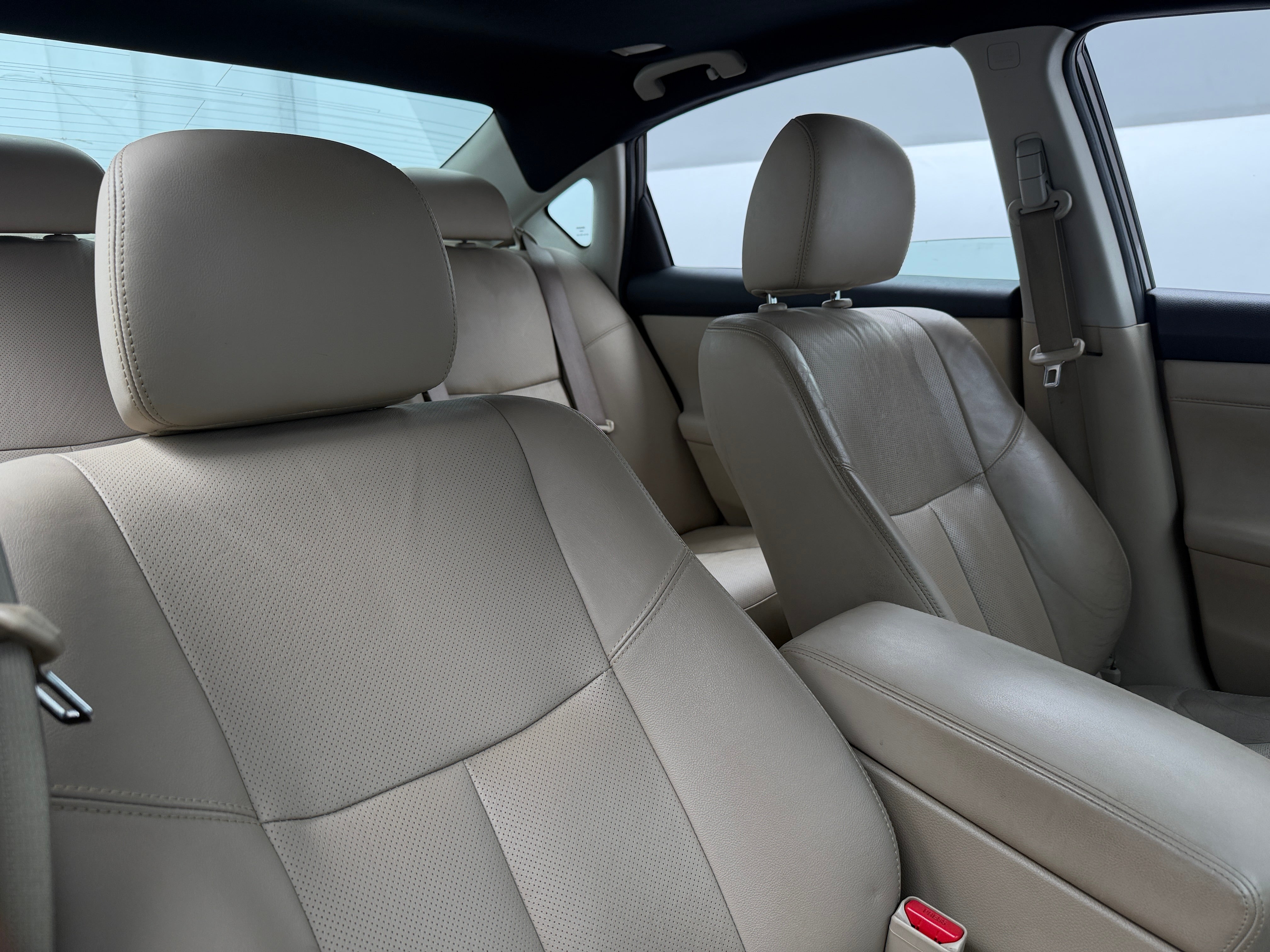 Used 2014 Nissan Altima SL with VIN 1N4AL3AP0EC177717 for sale in Pewaukee, WI