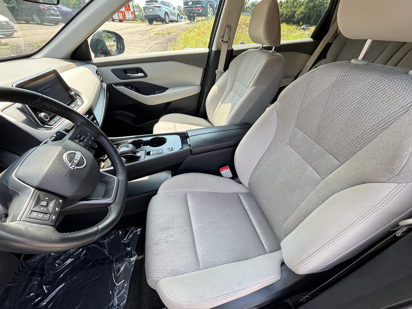 Thumbnail: 2025 Nissan Rogue - 2
