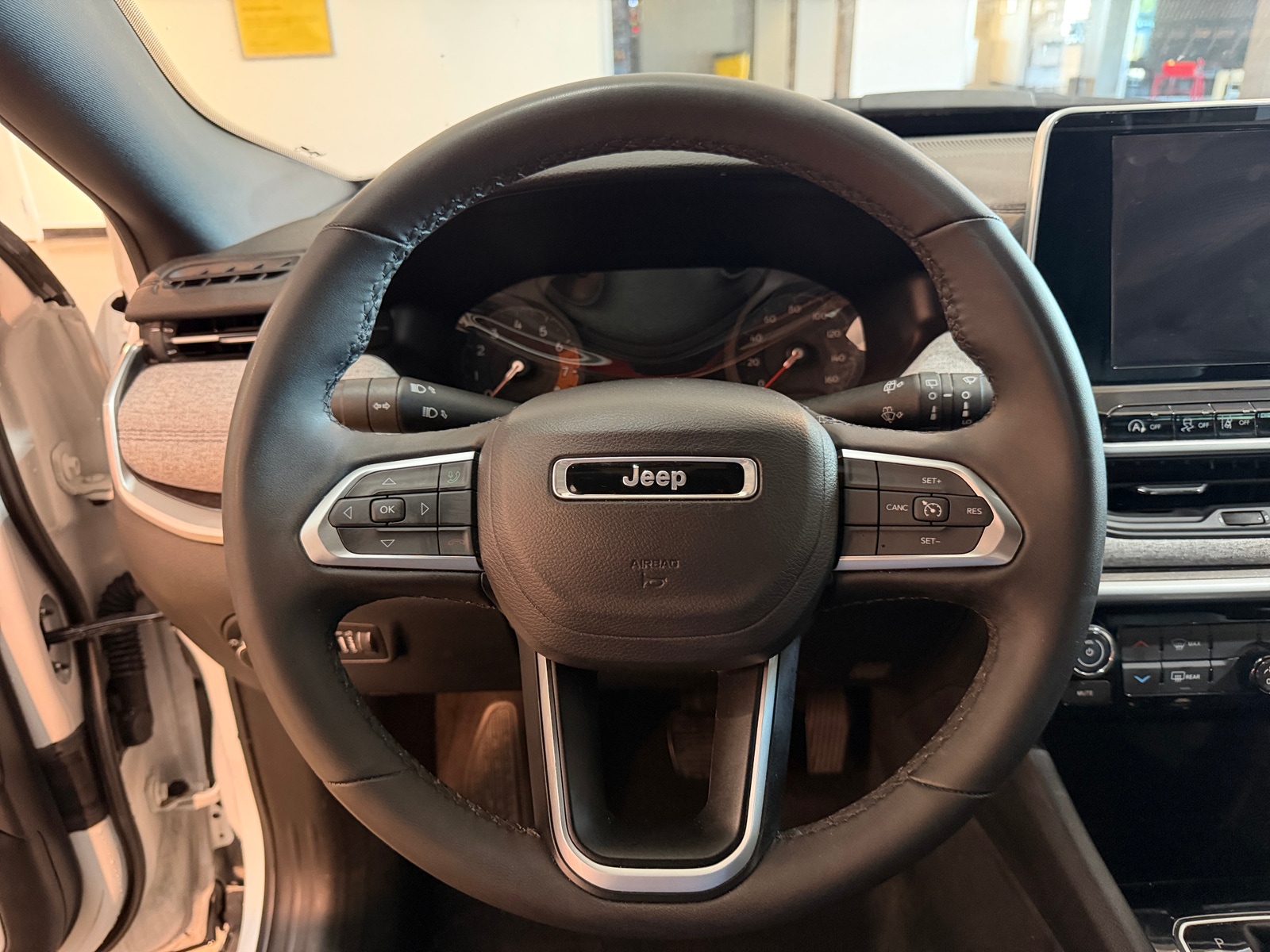 Thumbnail: 2025 Jeep Compass - 5