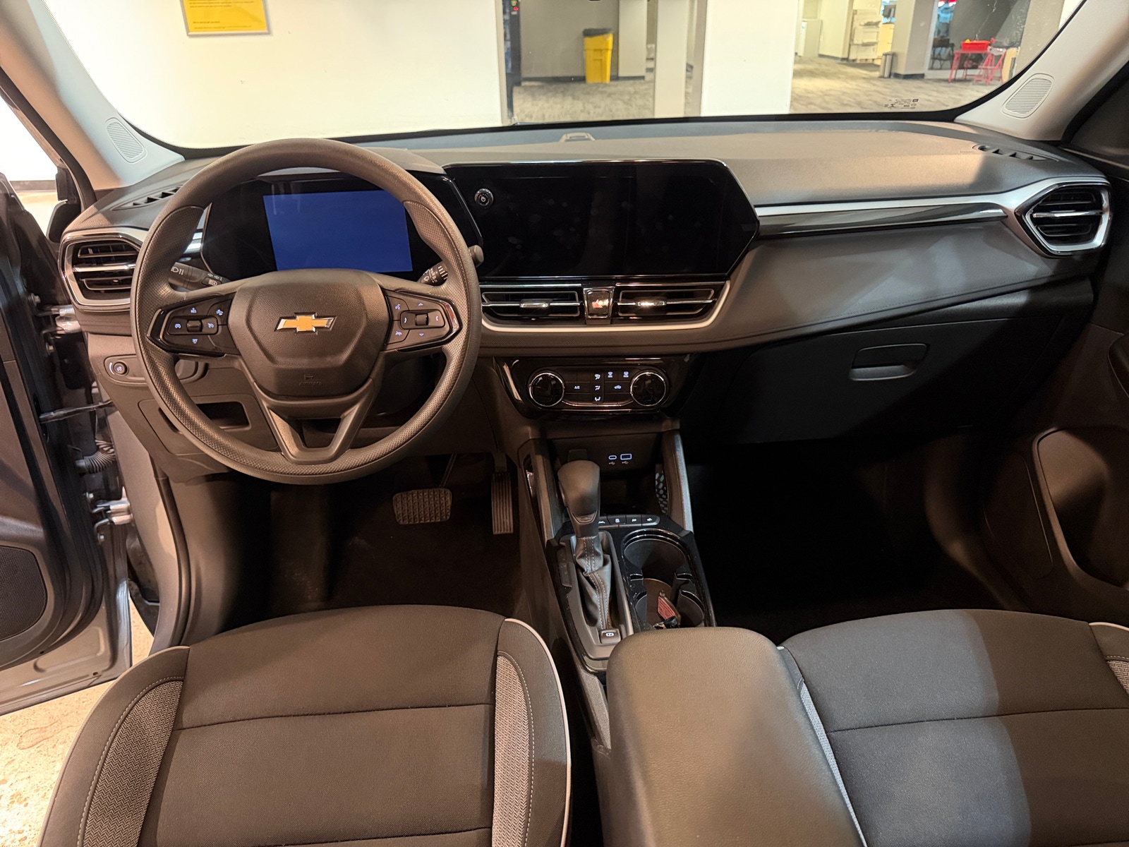 Thumbnail: 2025 Chevrolet TrailBlazer - 3