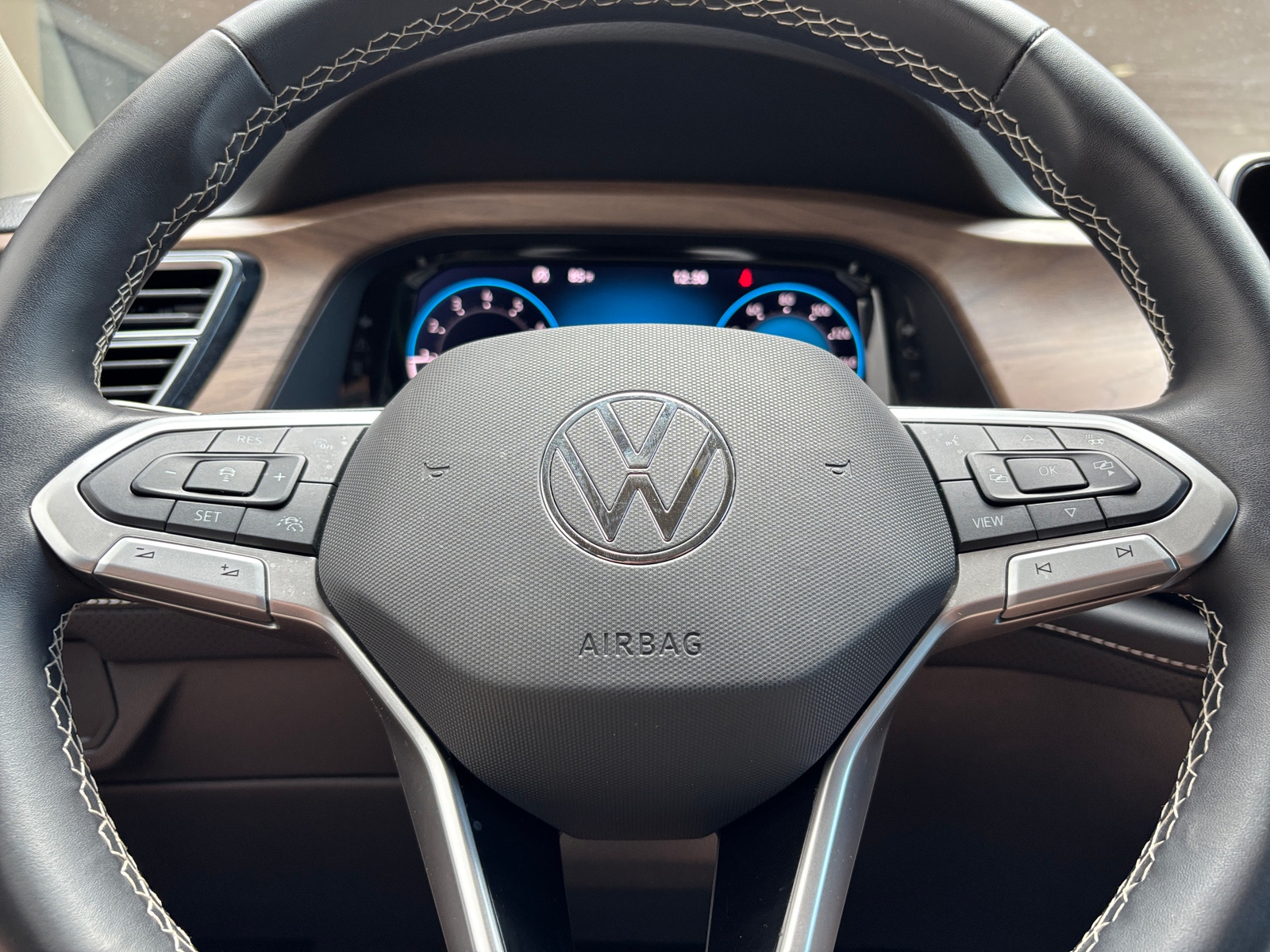 Thumbnail: 2026 Volkswagen Atlas - 4
