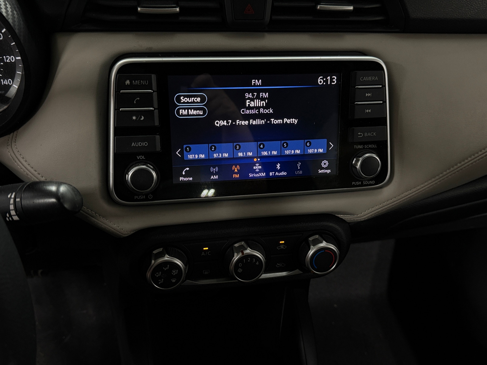 Thumbnail: 2020 Nissan Versa - 4