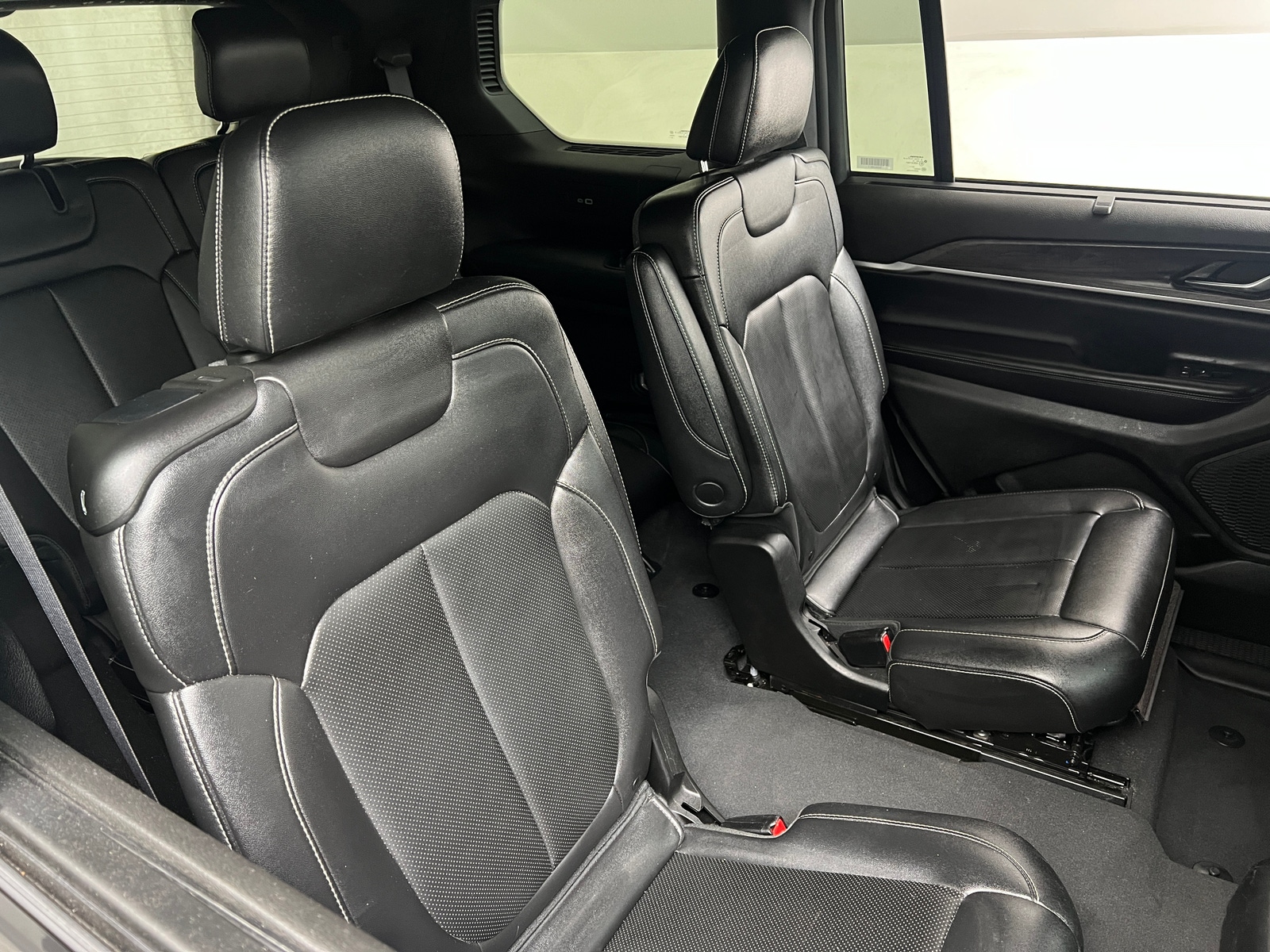 Thumbnail: 2024 Jeep Grand Cherokee L - 5