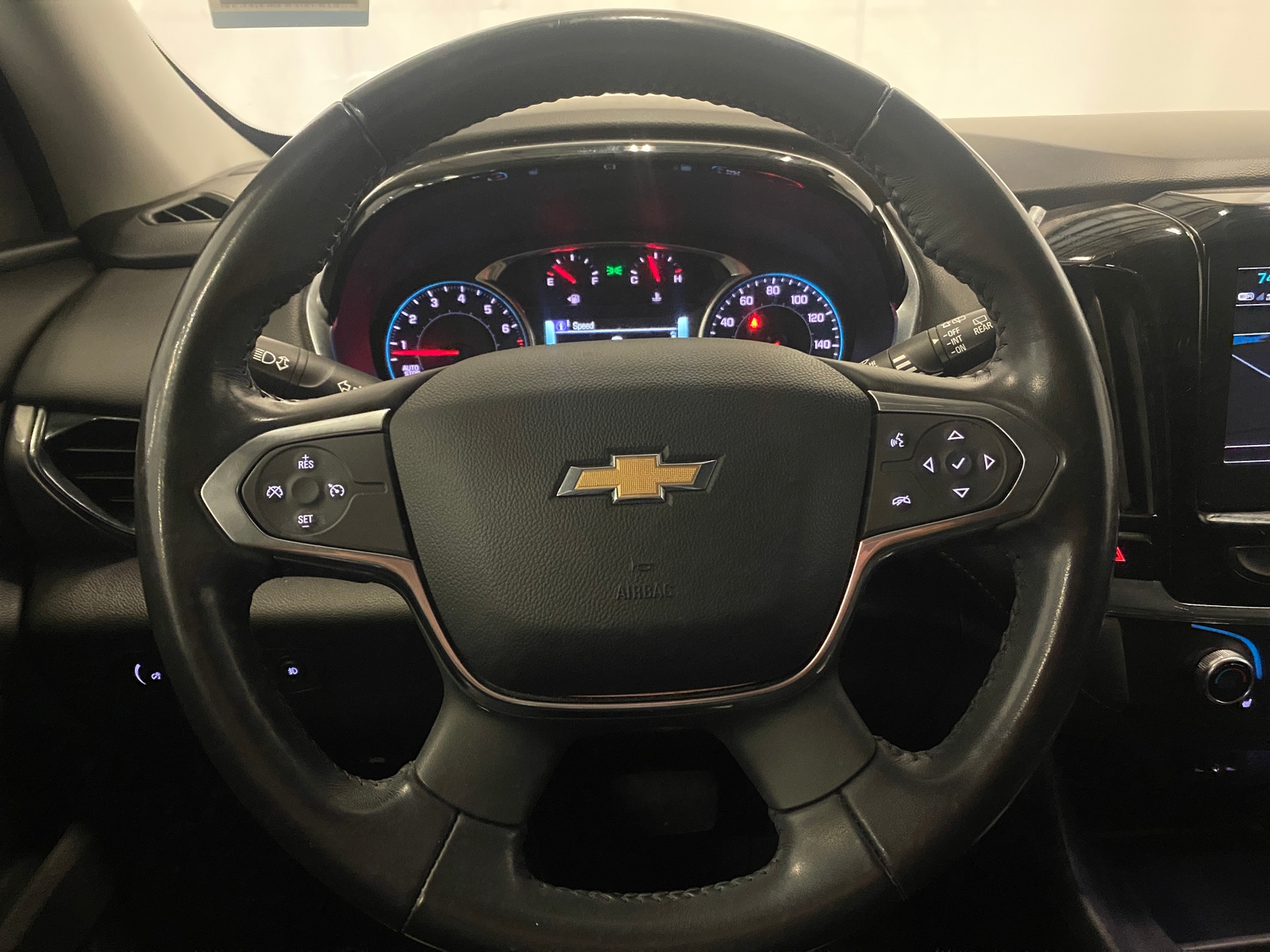 Thumbnail: 2018 Chevrolet Traverse - 4