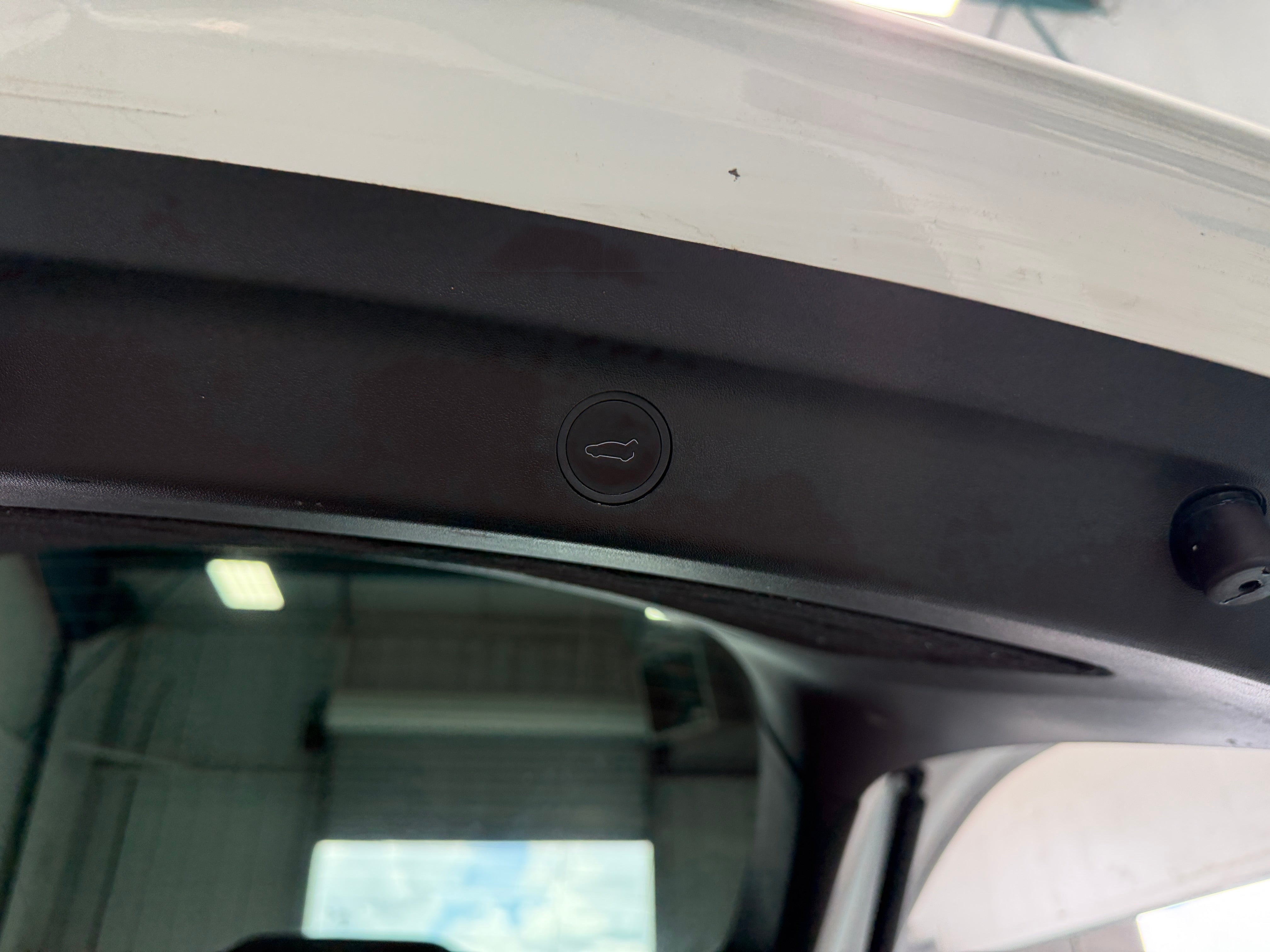 Used 2023 Tesla Model Y Long Range with VIN 7SAYGDEE5PA136517 for sale in Pewaukee, WI