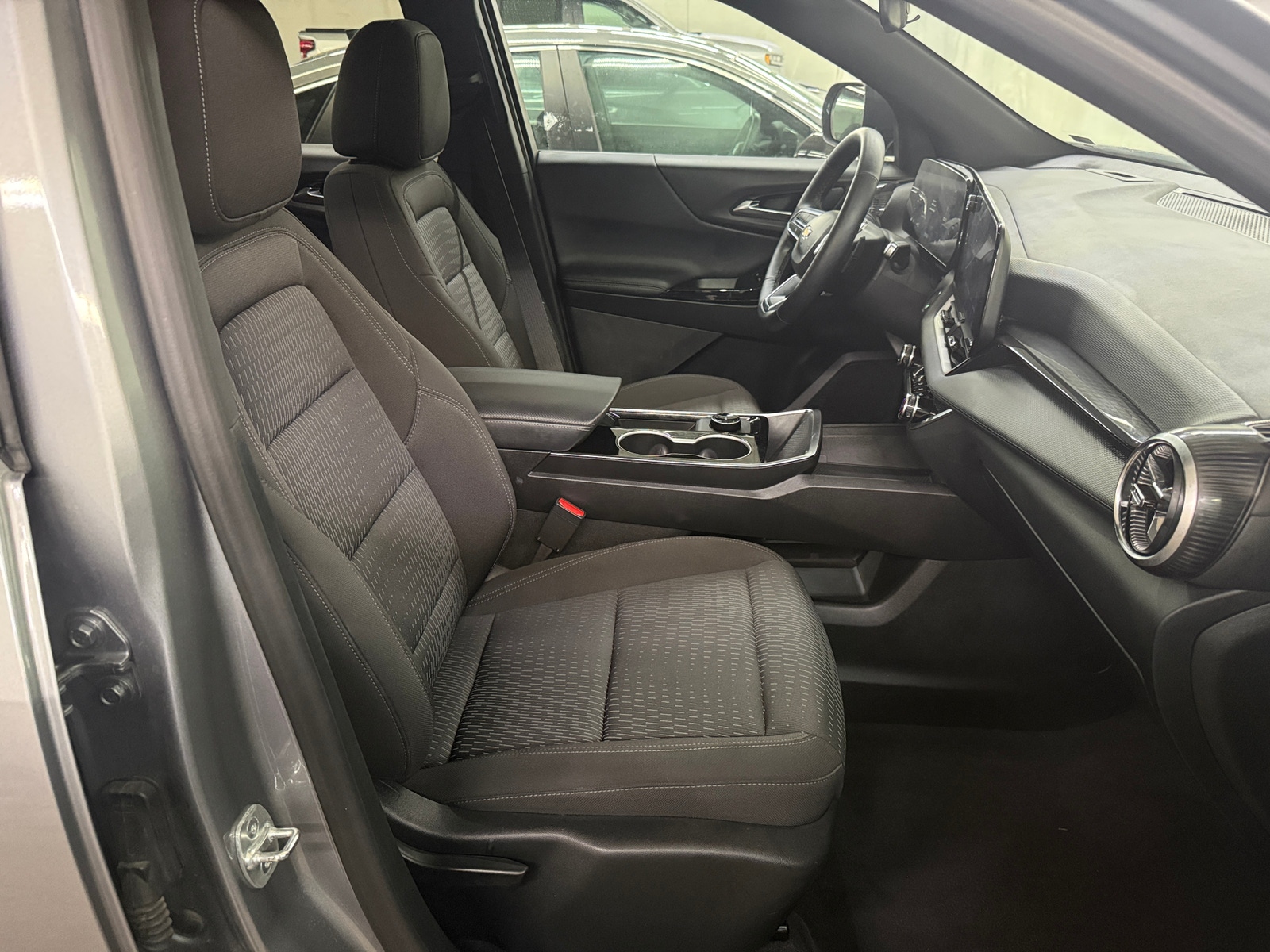 Thumbnail: 2026 Chevrolet Equinox - 2