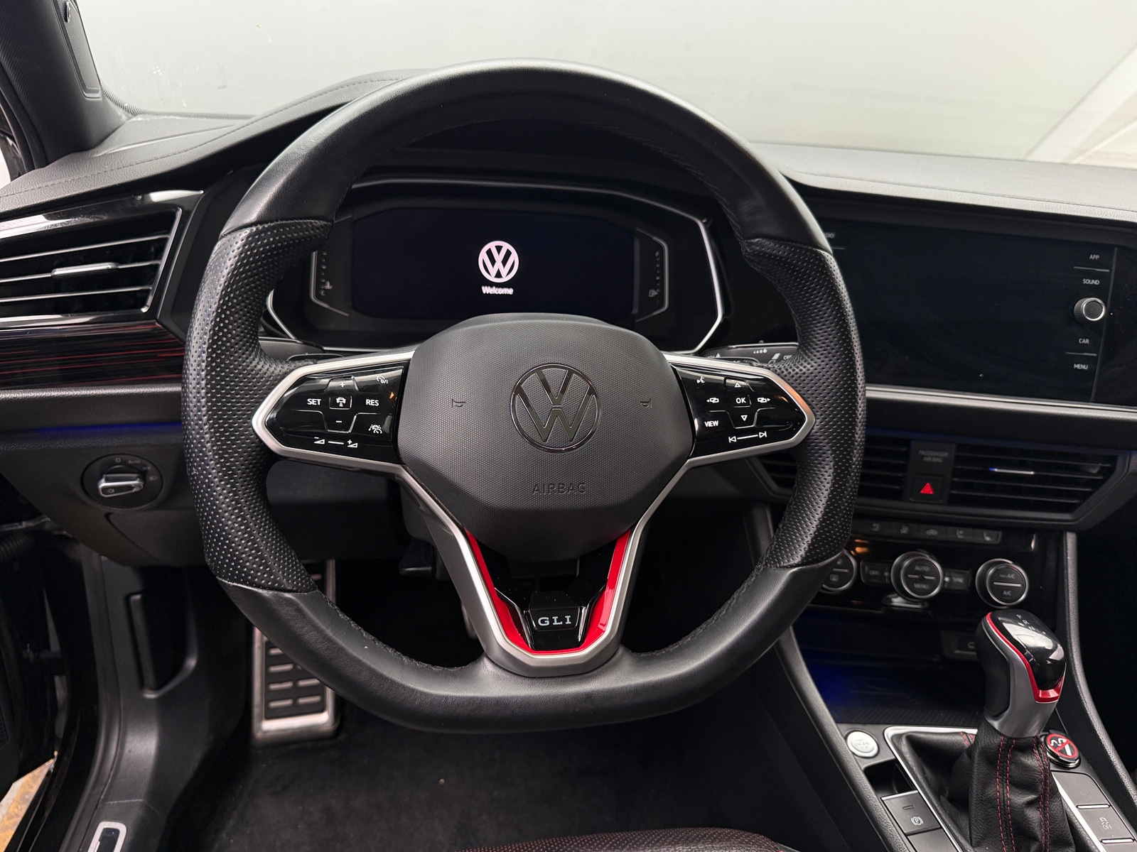 Thumbnail: 2022 Volkswagen Jetta - 4