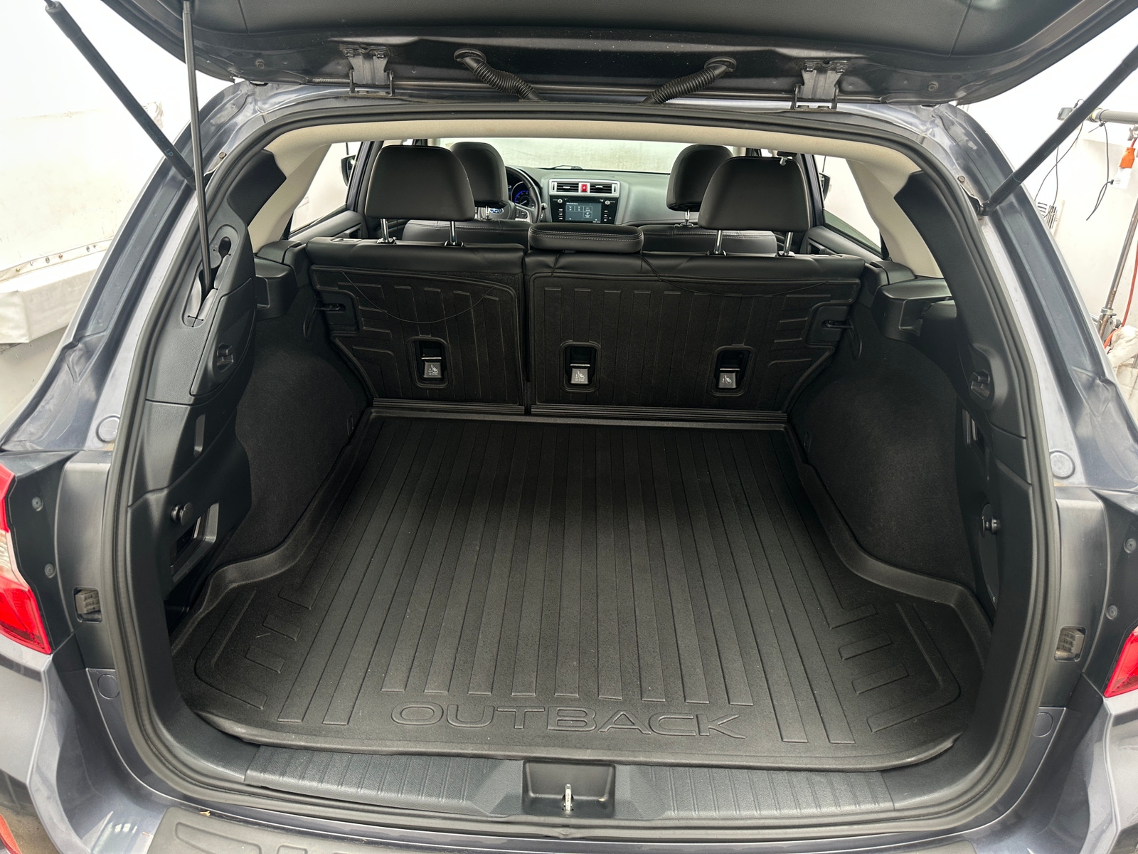 Thumbnail: 2017 Subaru Outback - 6