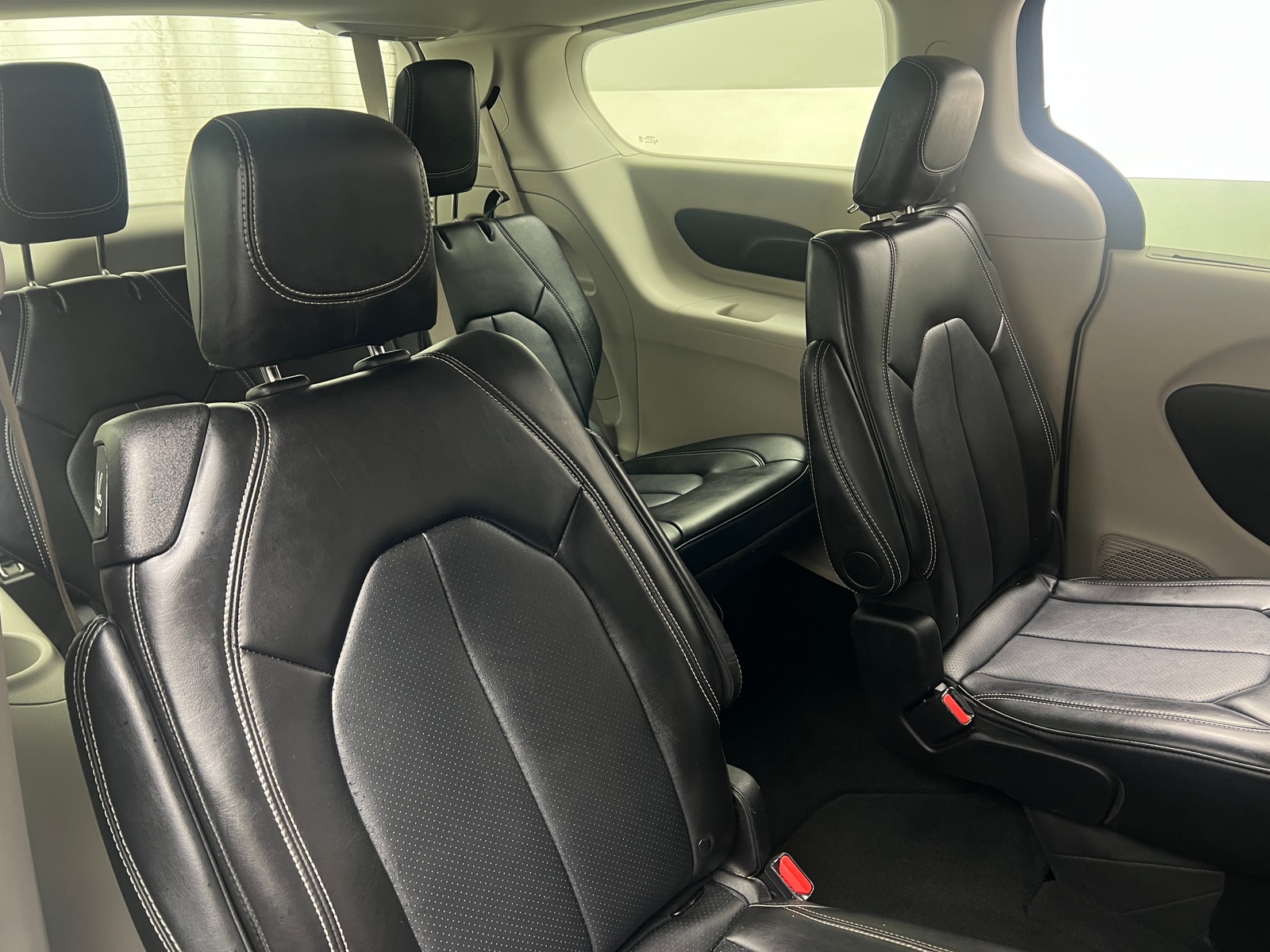Thumbnail: 2024 Chrysler Pacifica - 5