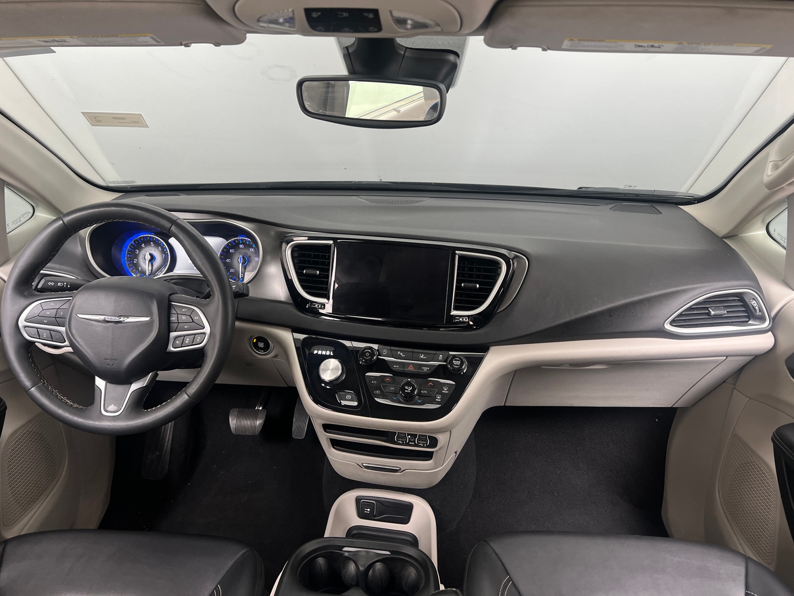 Thumbnail: 2024 Chrysler Pacifica - 2