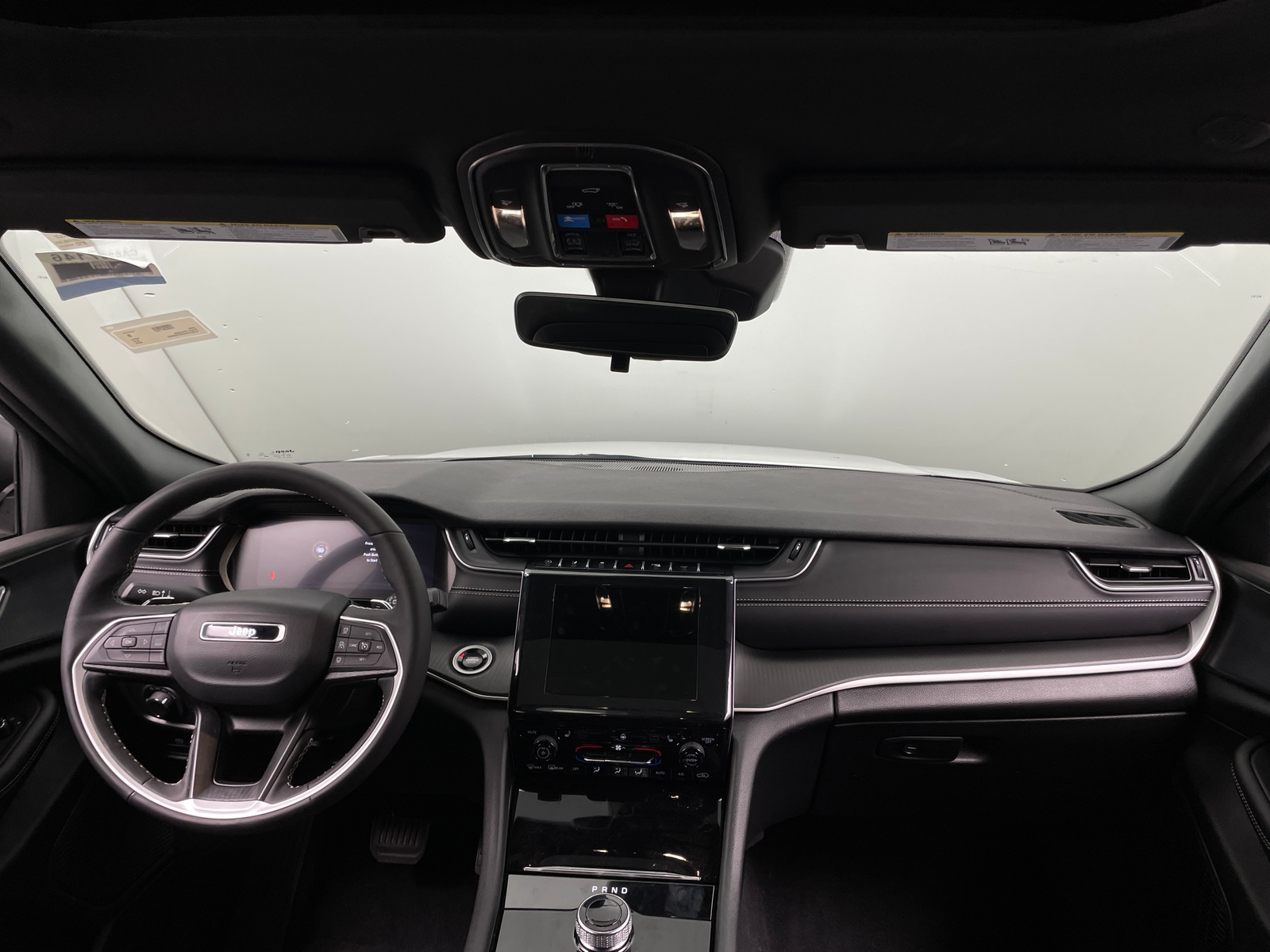 Thumbnail: 2025 Jeep Grand Cherokee - 3