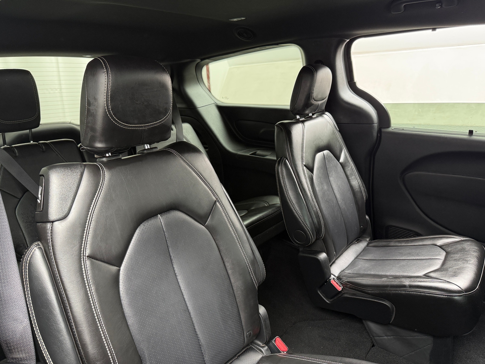 Thumbnail: 2025 Chrysler Pacifica - 5
