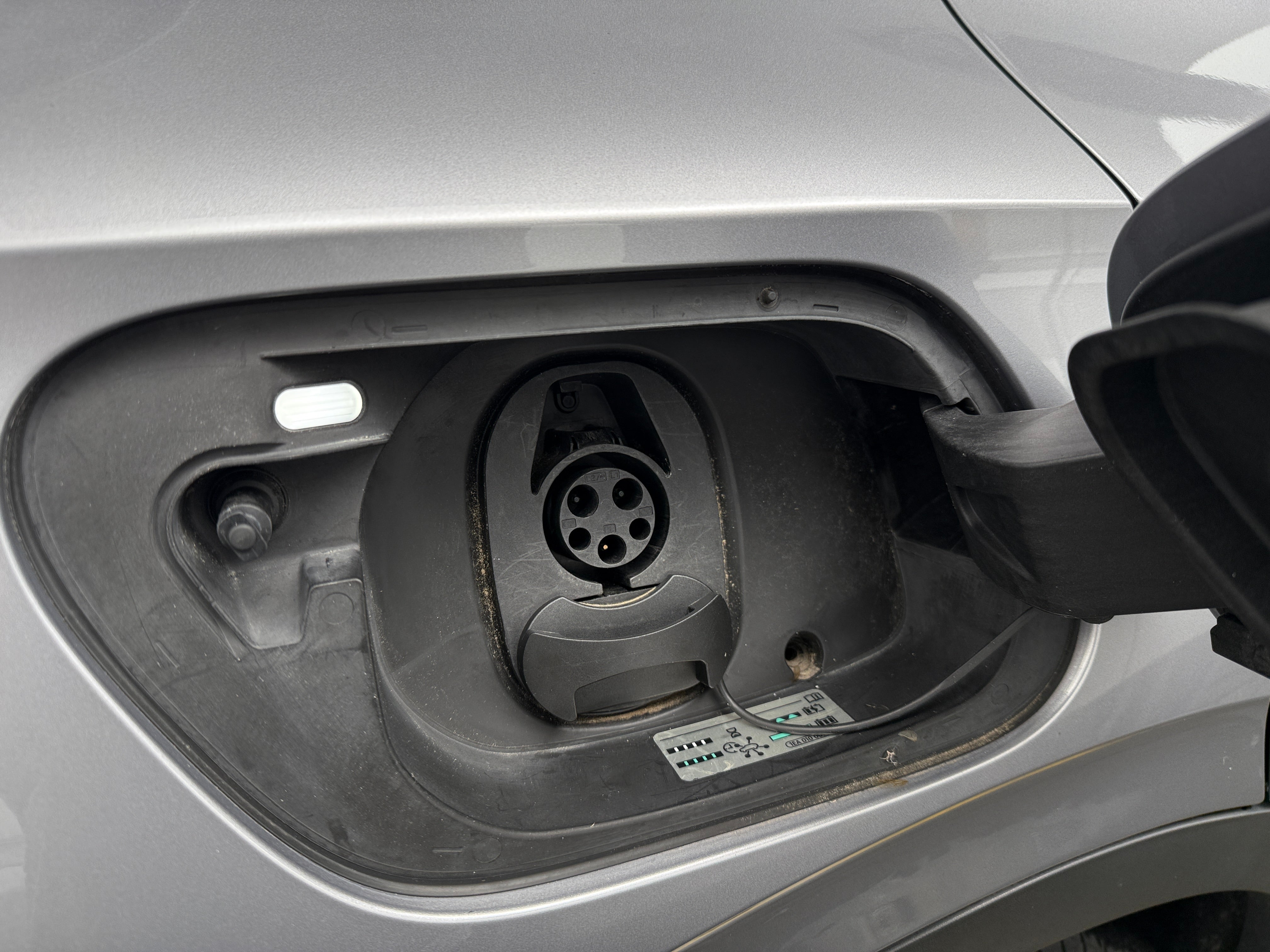 Used 2023 Volkswagen ID.4 PRO with VIN 1V2DNPE86PC023719 for sale in Oak Creek, WI