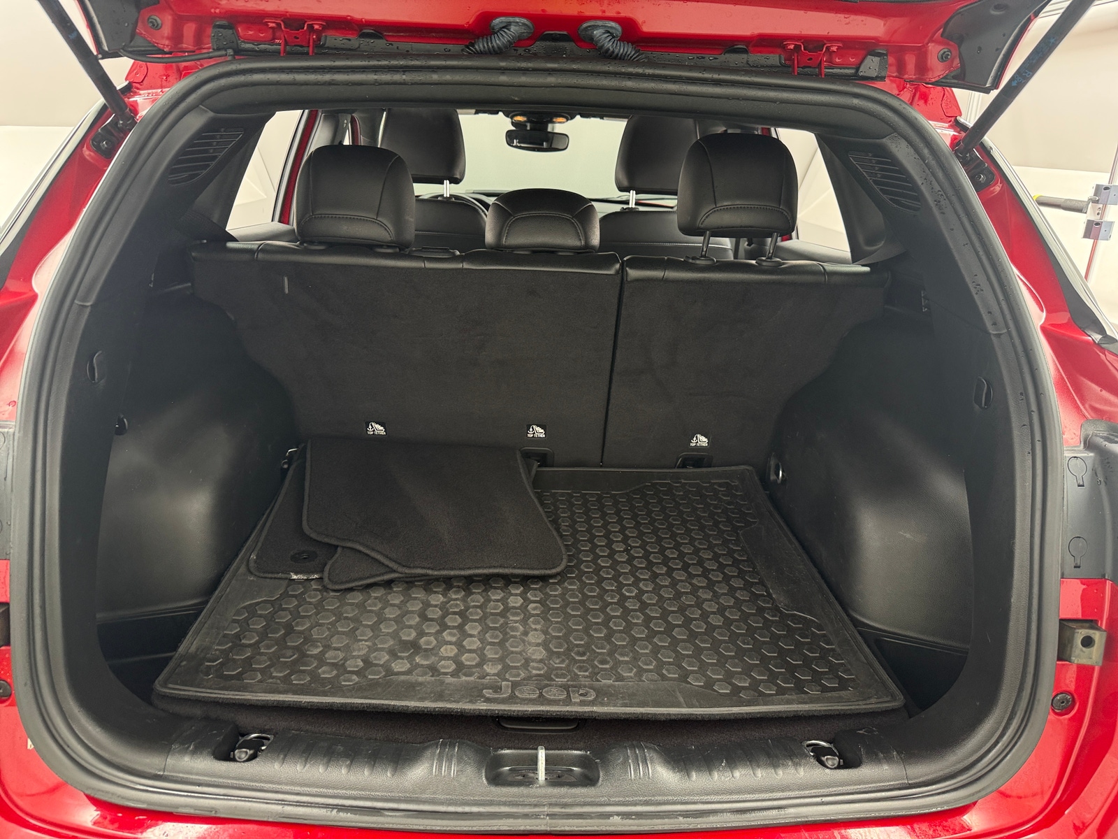 Thumbnail: 2022 Jeep Compass - 6