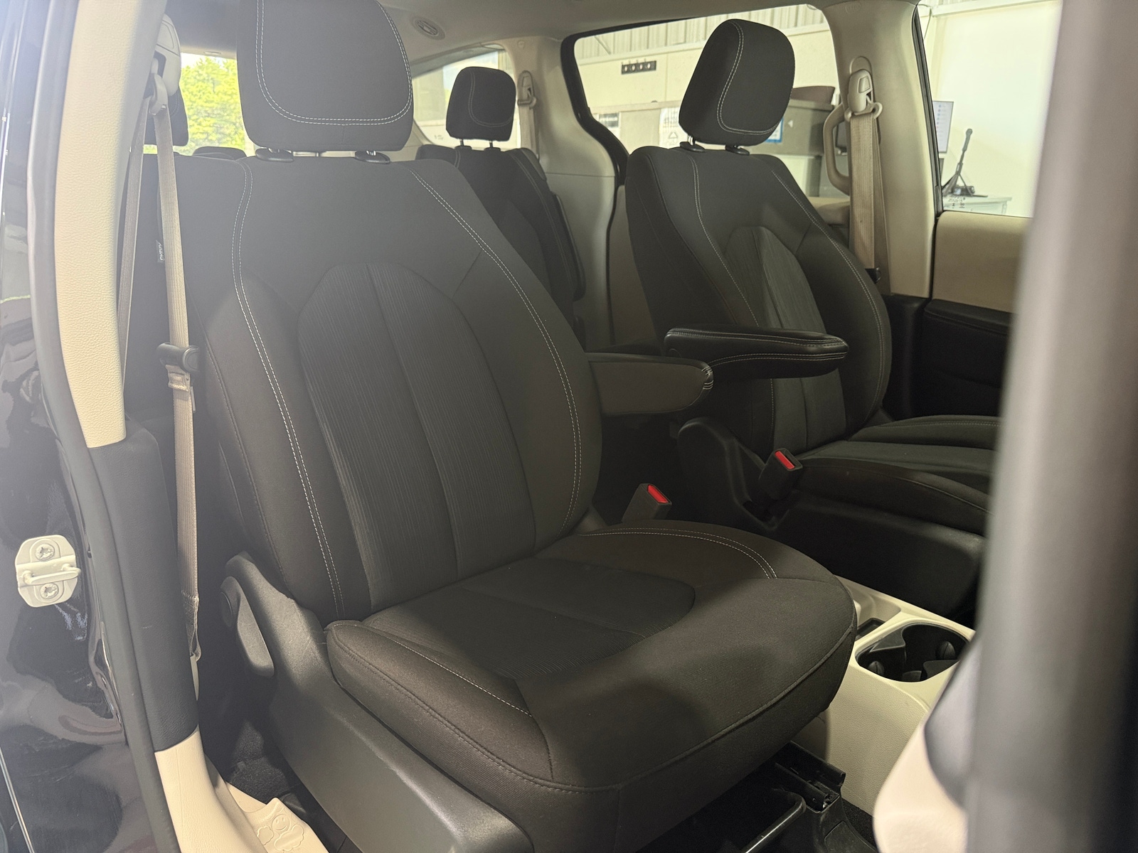 Thumbnail: 2024 Chrysler Voyager - 2